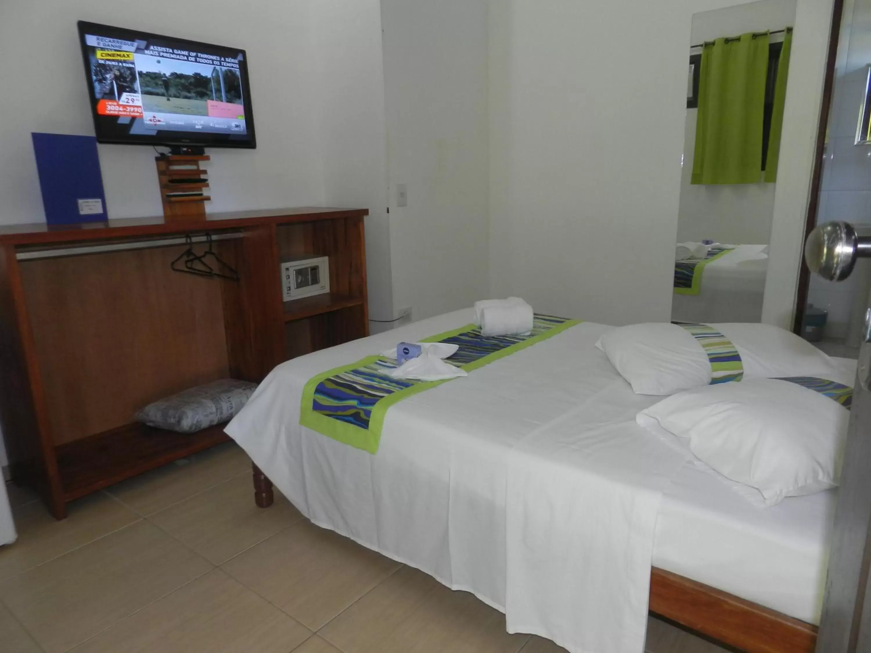 Suite with Balcony in Hotel Bosques do Massaguaçu Suite with Balcony in Hotel Bosques do Massaguaçu