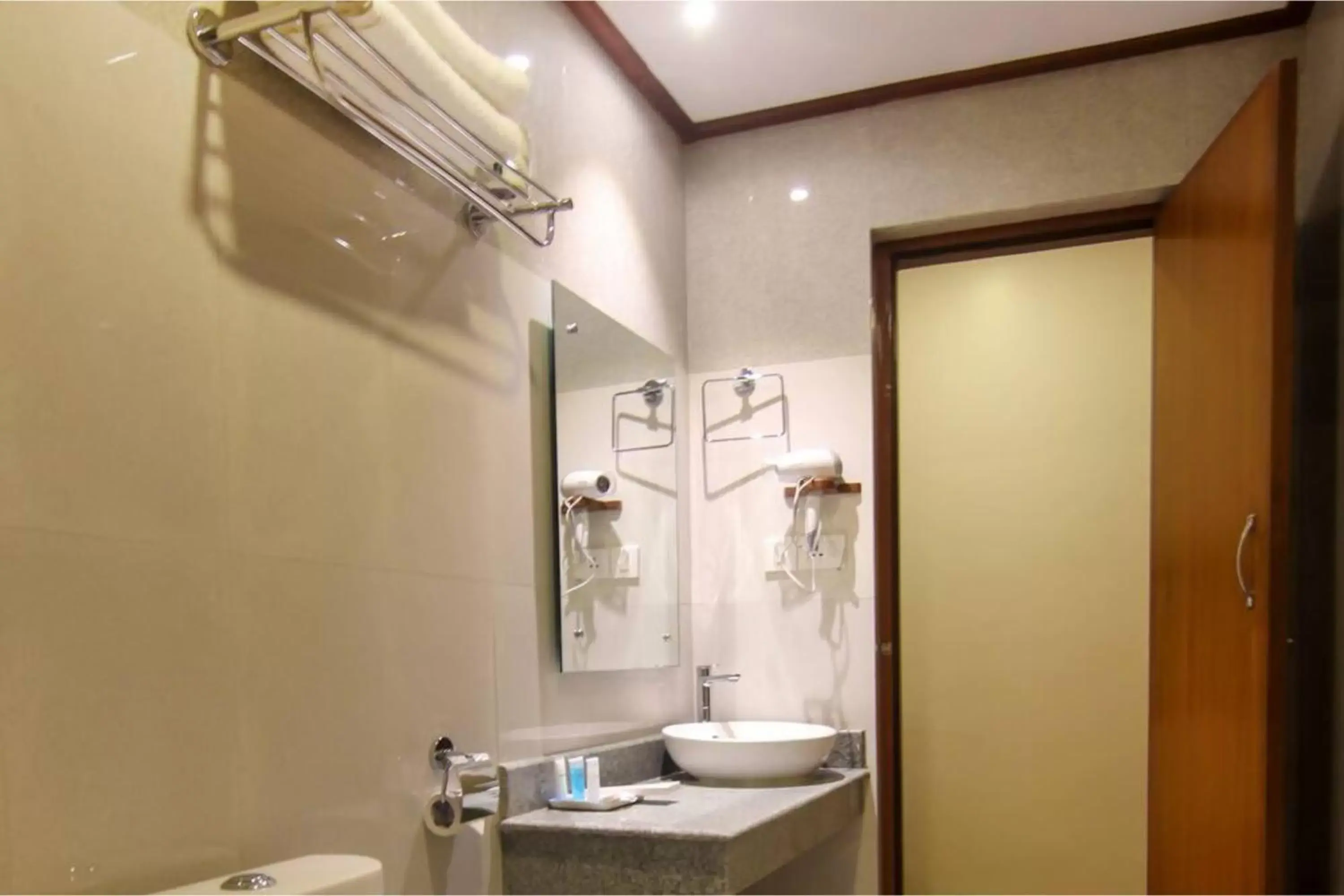 Bathroom in Kuti Resort & Spa