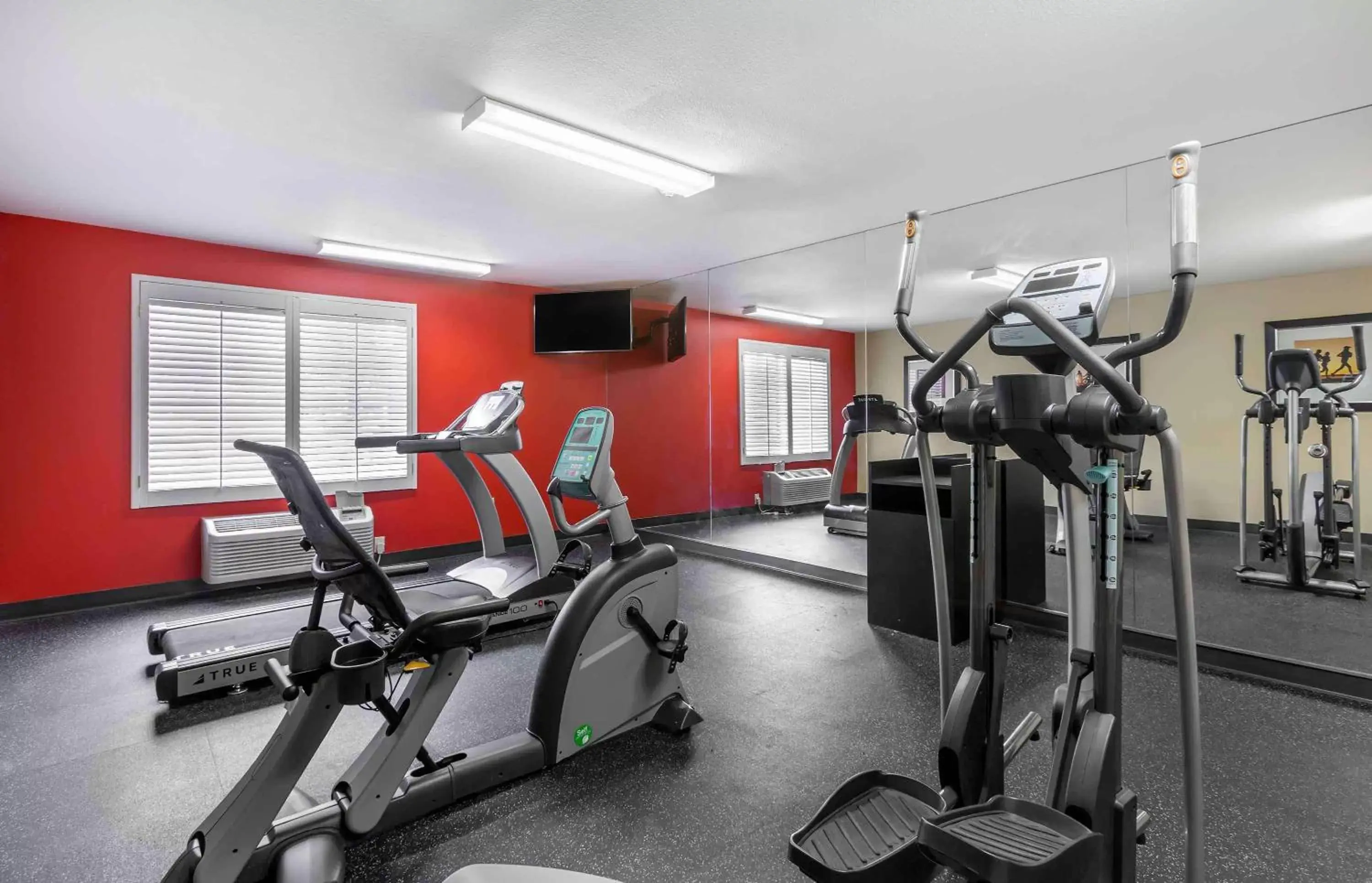 Fitness centre/facilities, Fitness Center/Facilities in Extended Stay America Suites - Phoenix - Midtown