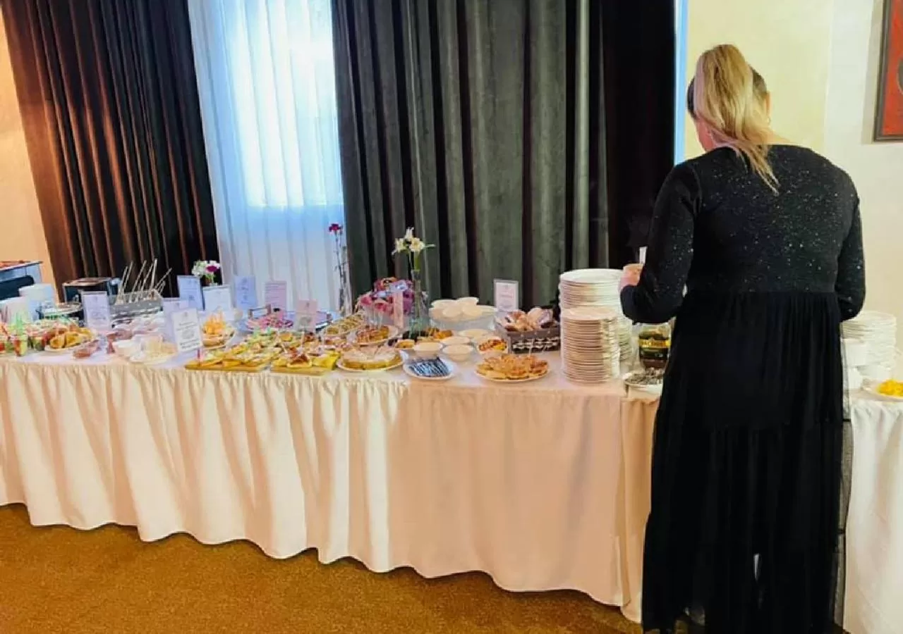 Buffet breakfast in Hotel Shumon