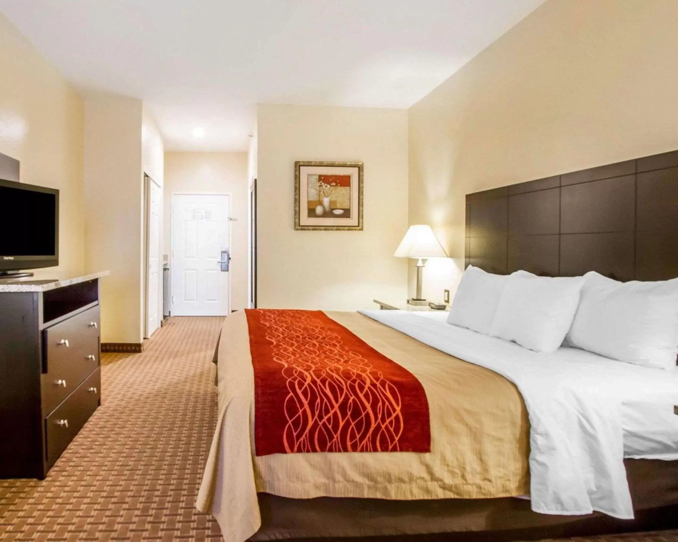 Photo of the whole room, Bed in Comfort Inn Near Grand Canyon