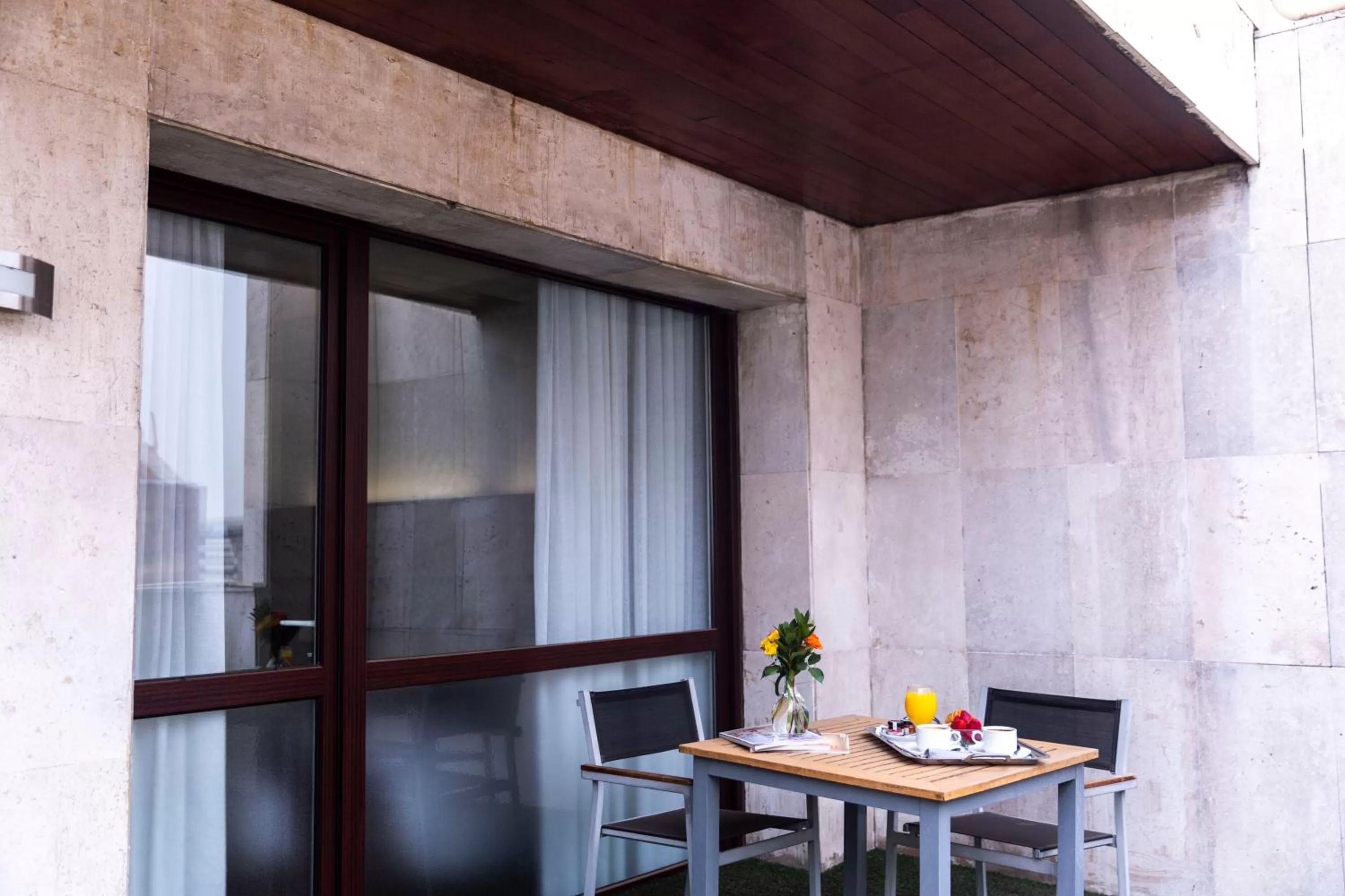 Balcony/Terrace in Hotel Serrano