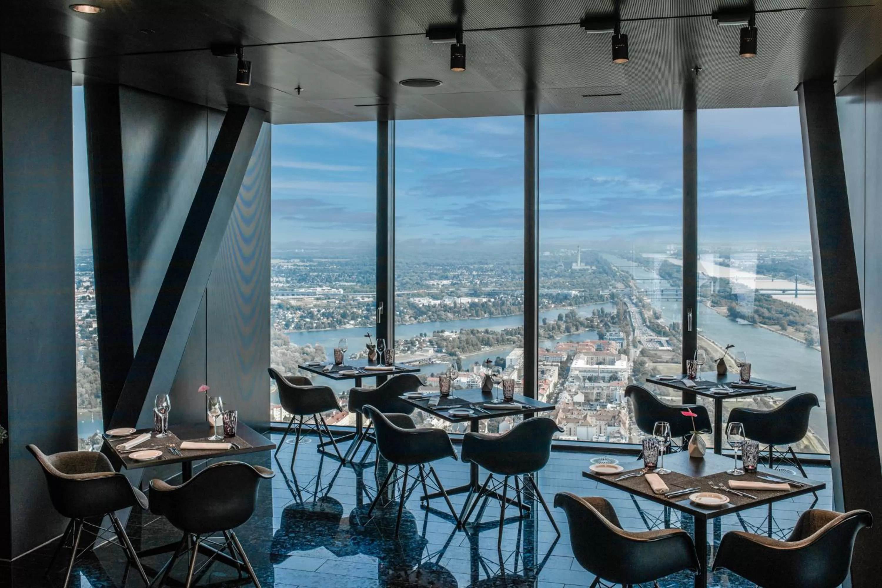Restaurant/places to eat in Melia Vienna