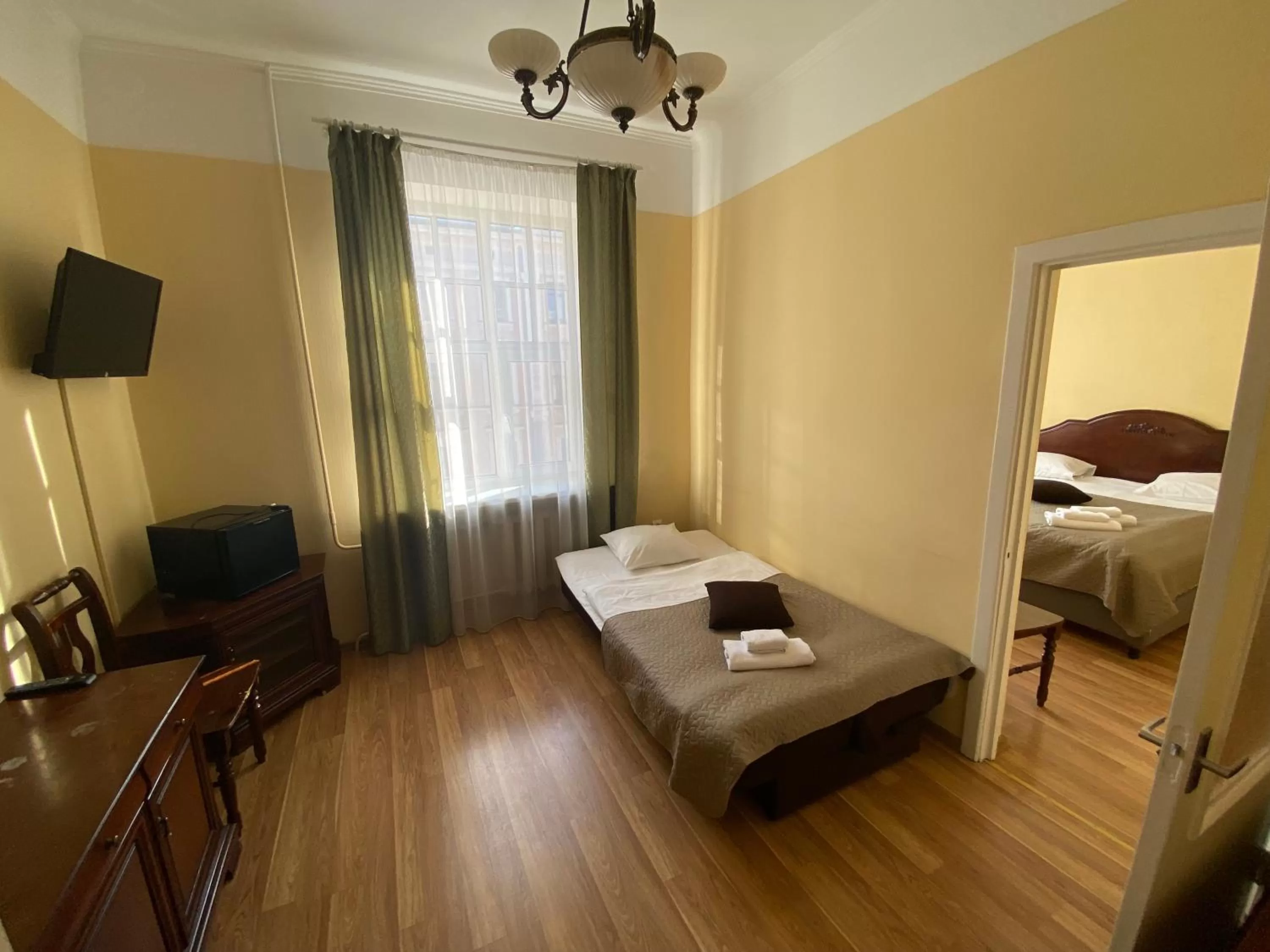 Photo of the whole room, Bed in Viktorija