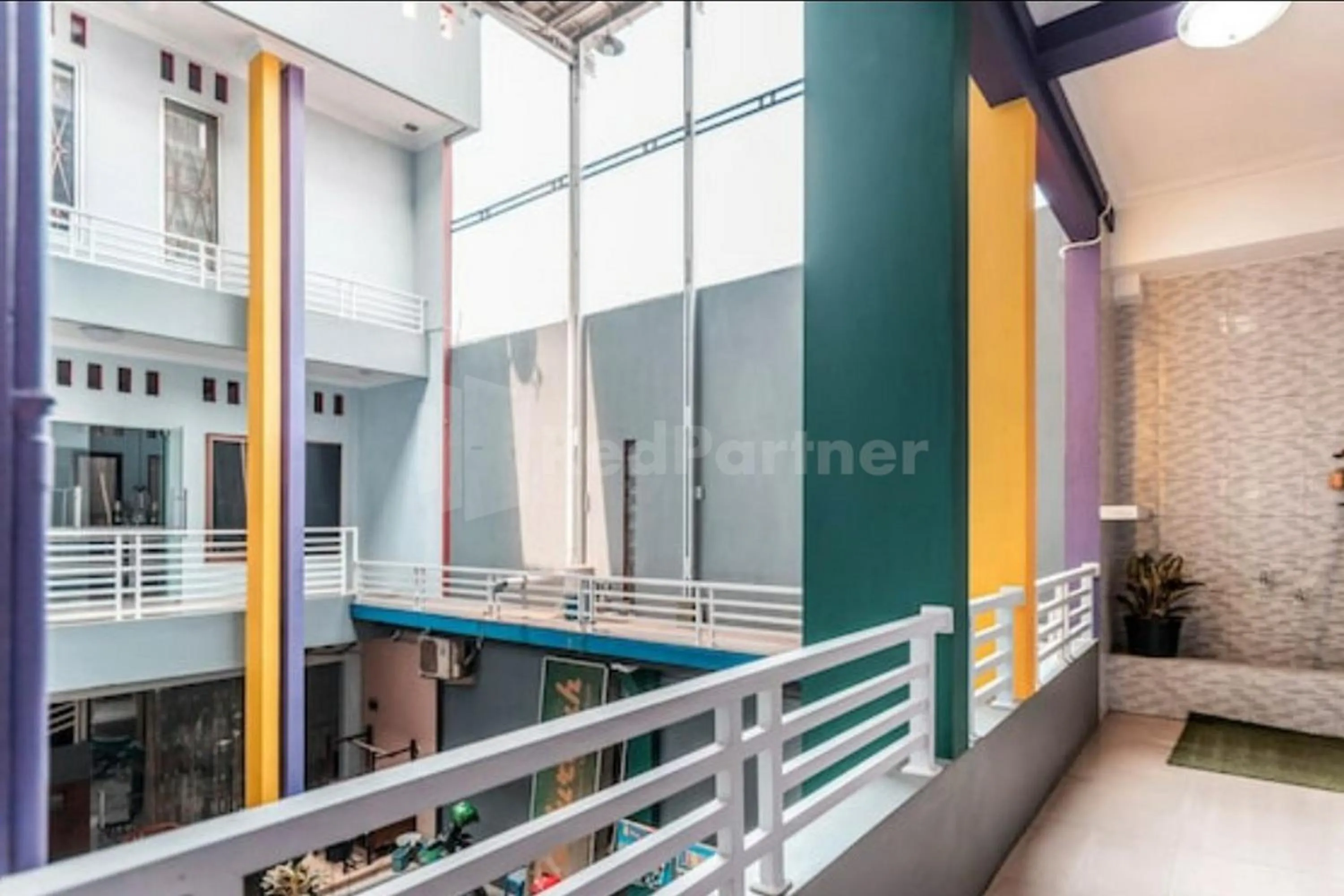 Property building in OYO 1319 Puspita Guesthouse