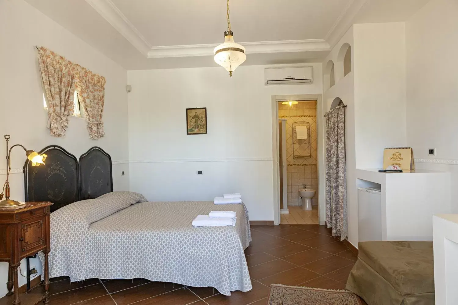 Bed in B&B Barletta Acasamia con Parcheggio Privato