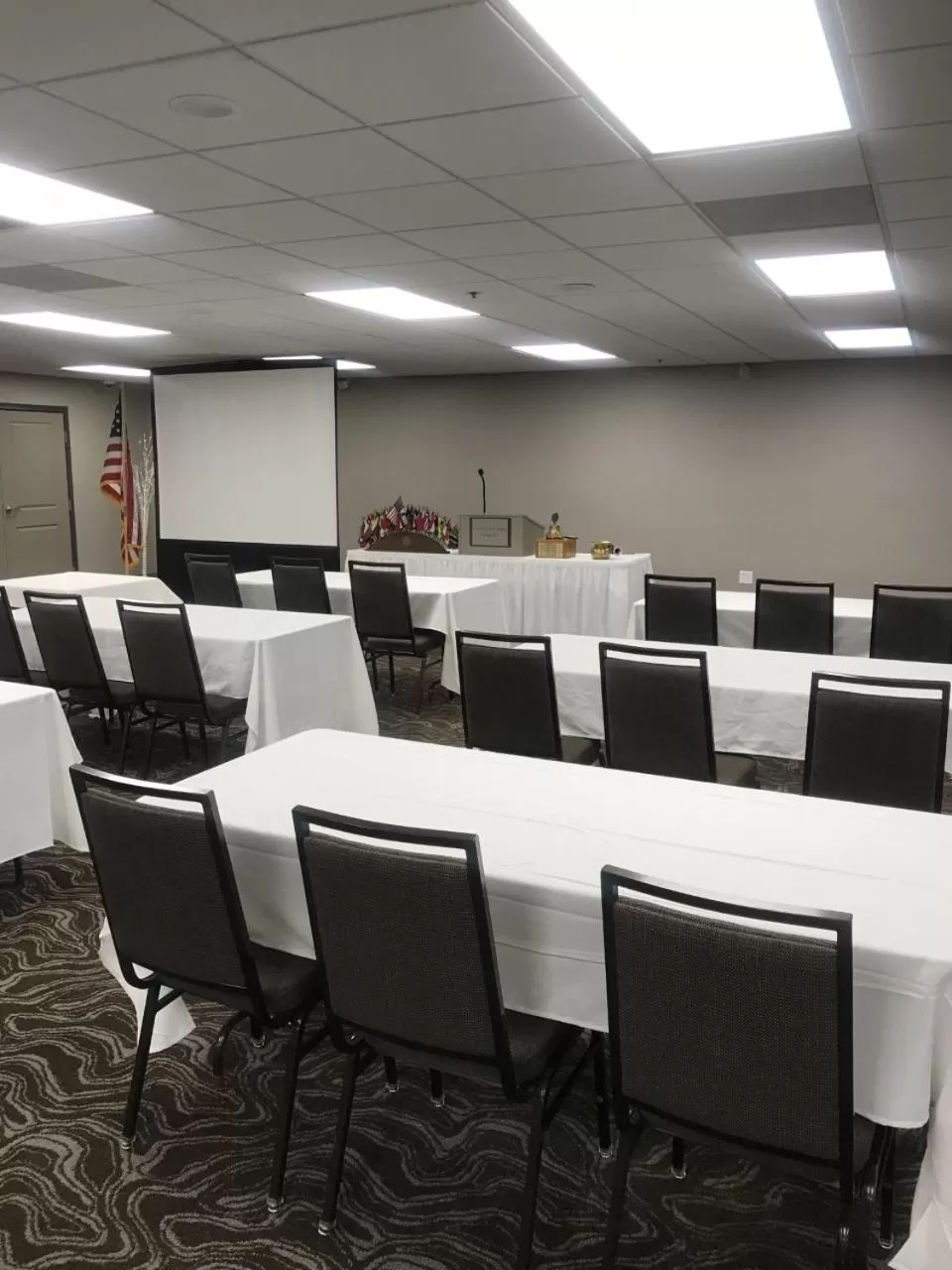 Business facilities in Country Inn & Suites by Radisson, Fargo, ND