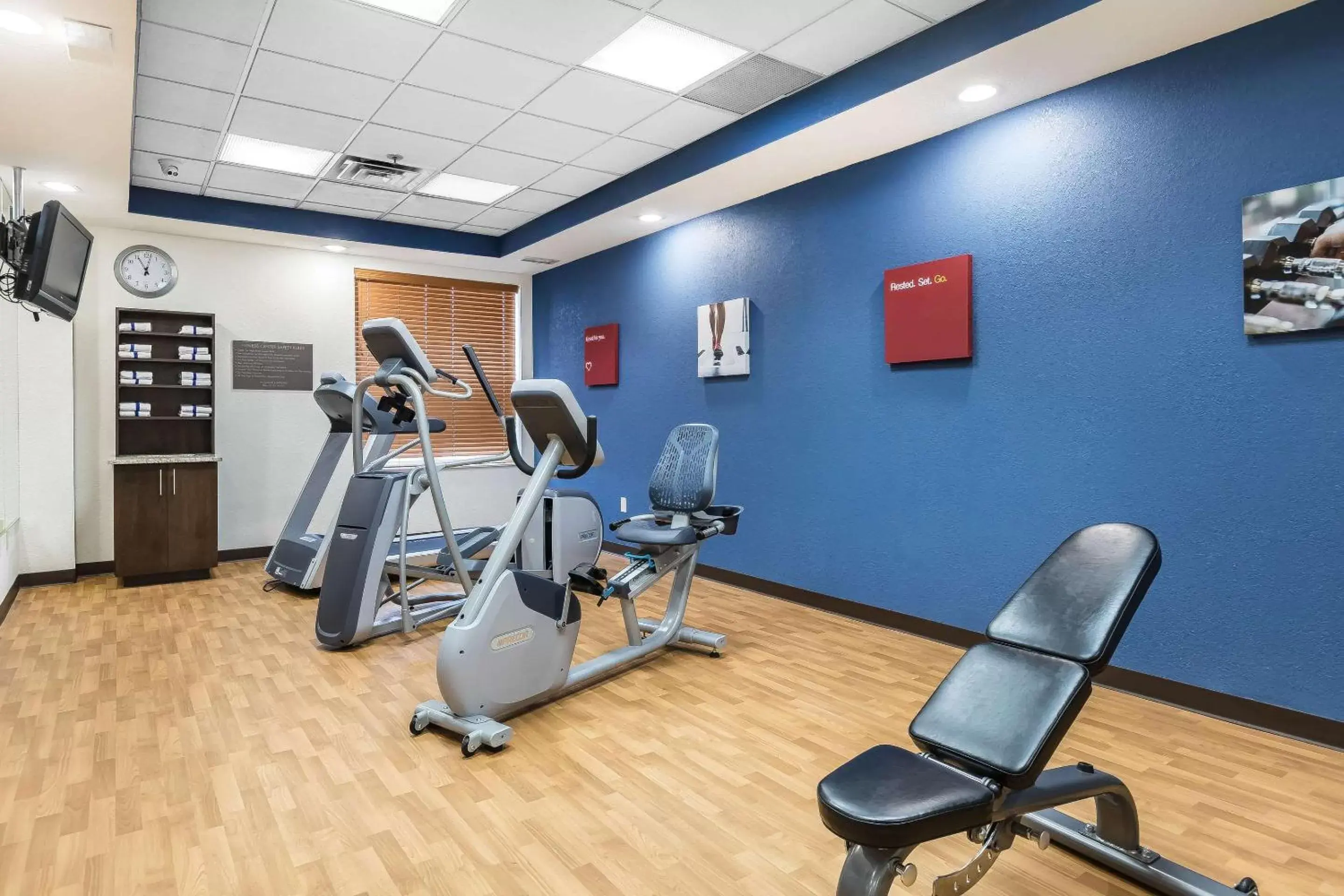 Fitness centre/facilities, Fitness Center/Facilities in Comfort Inn & Suites Allen Park/Dearborn