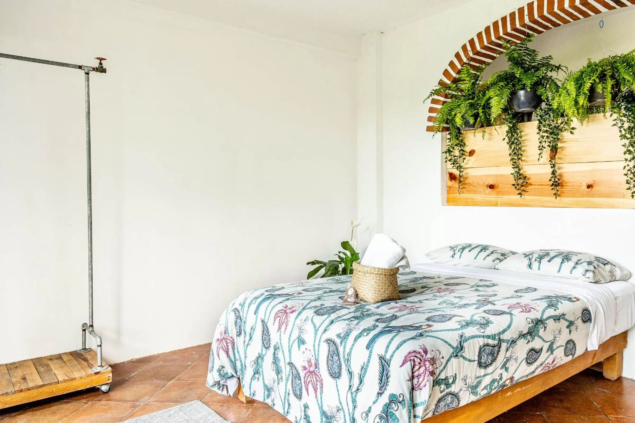 Bedroom, Bed in Colibrí Turquesa