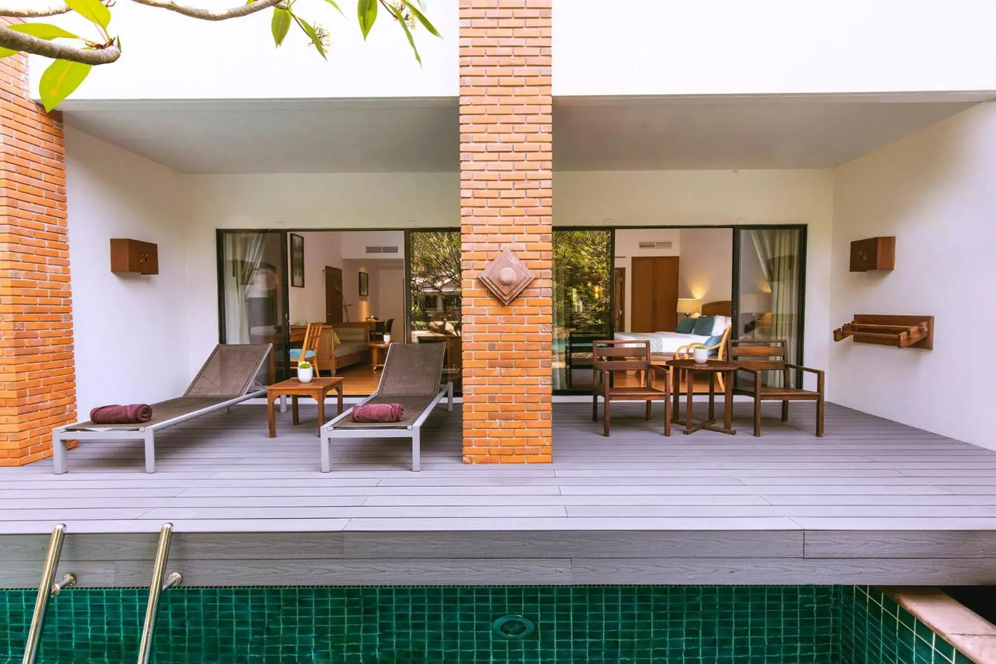 Balcony/Terrace in Woodlands Hotel and Resort Pattaya
