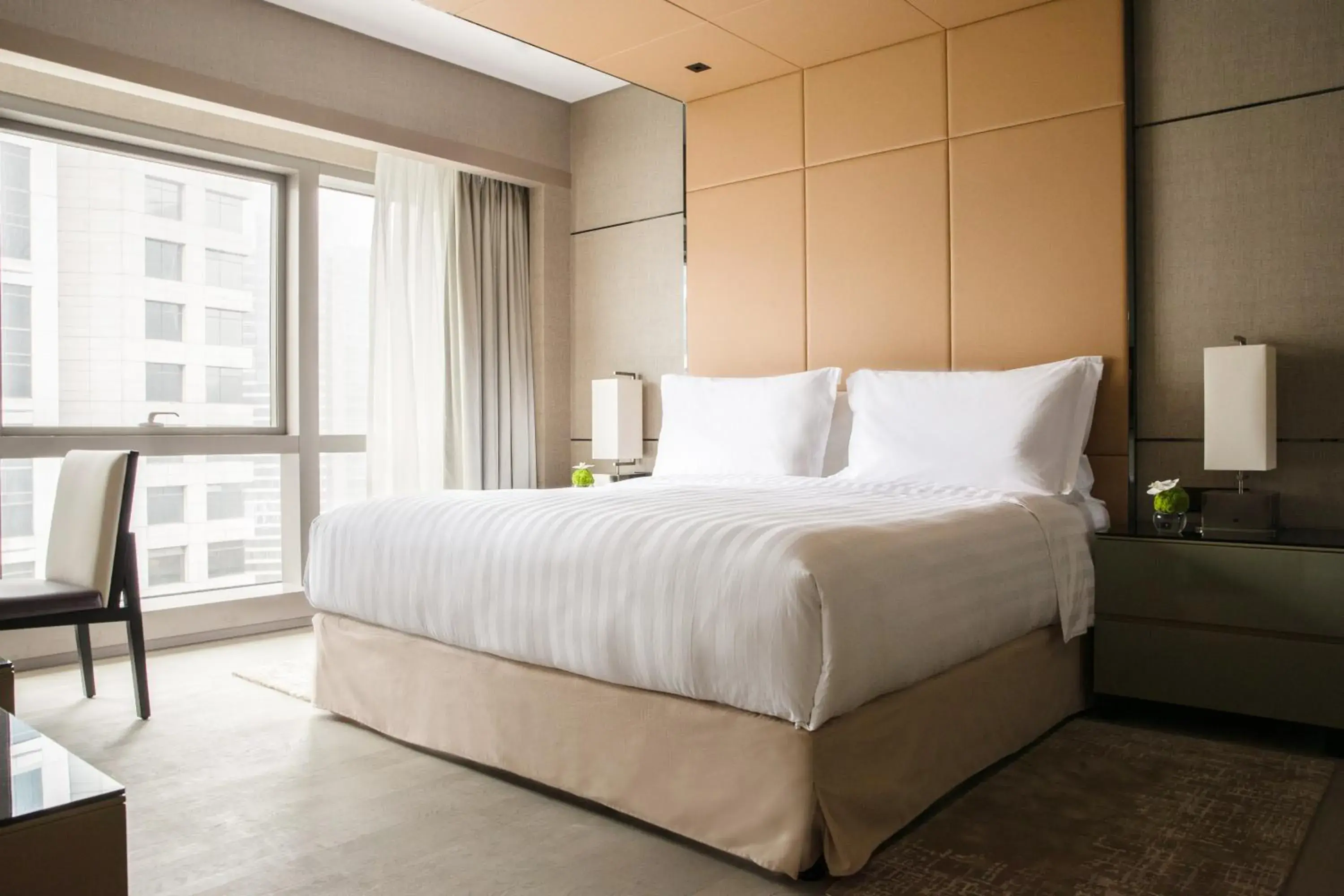 Bed in Jumeirah Living Guangzhou - Complimentary Shuttle Bus to Canton Fair Complex during Canton Fair period