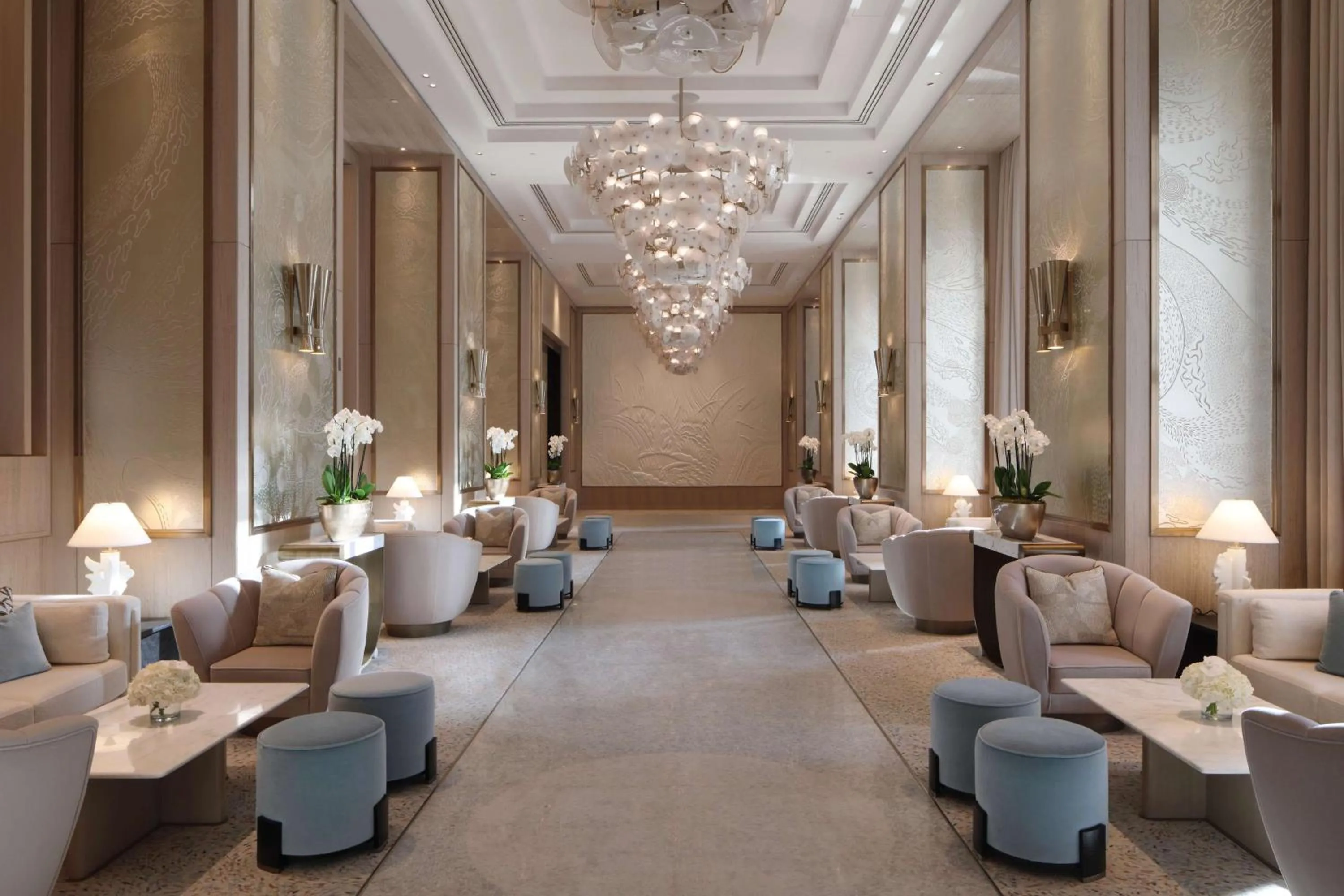 Restaurant/places to eat in Waldorf Astoria Doha West Bay