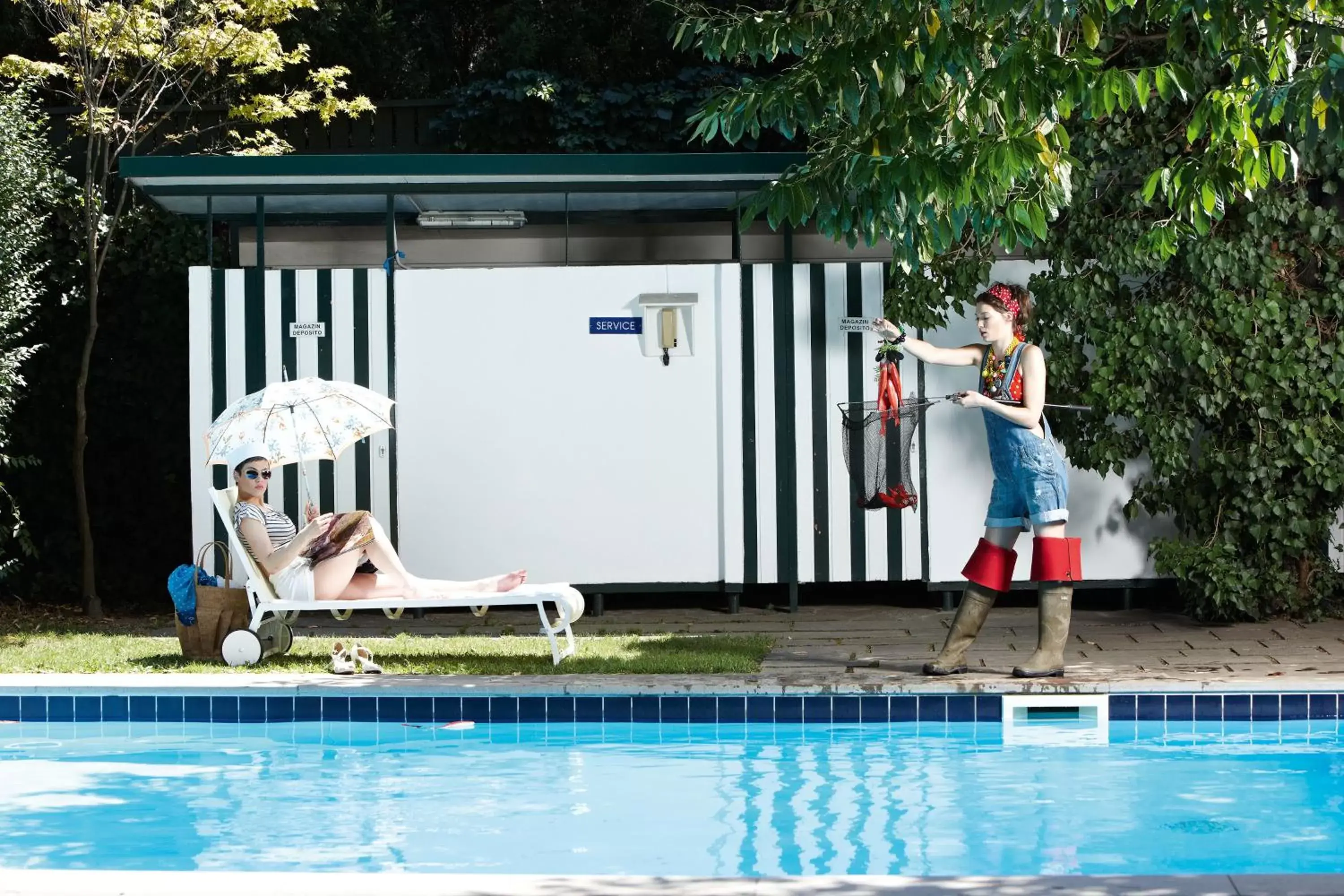 Garden, Swimming Pool in Hotel Greif