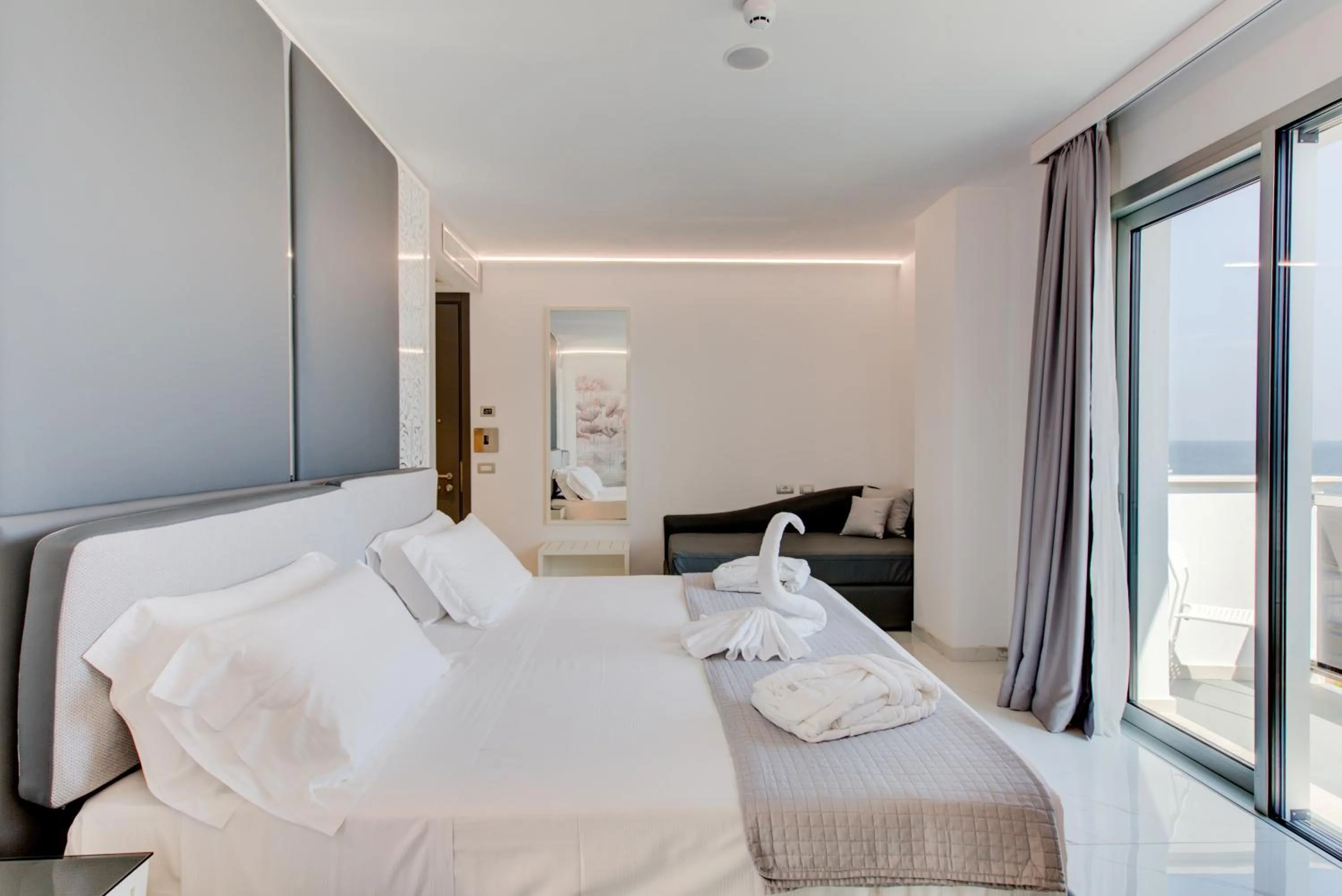 Bed in Hotel Due Mari & SPA