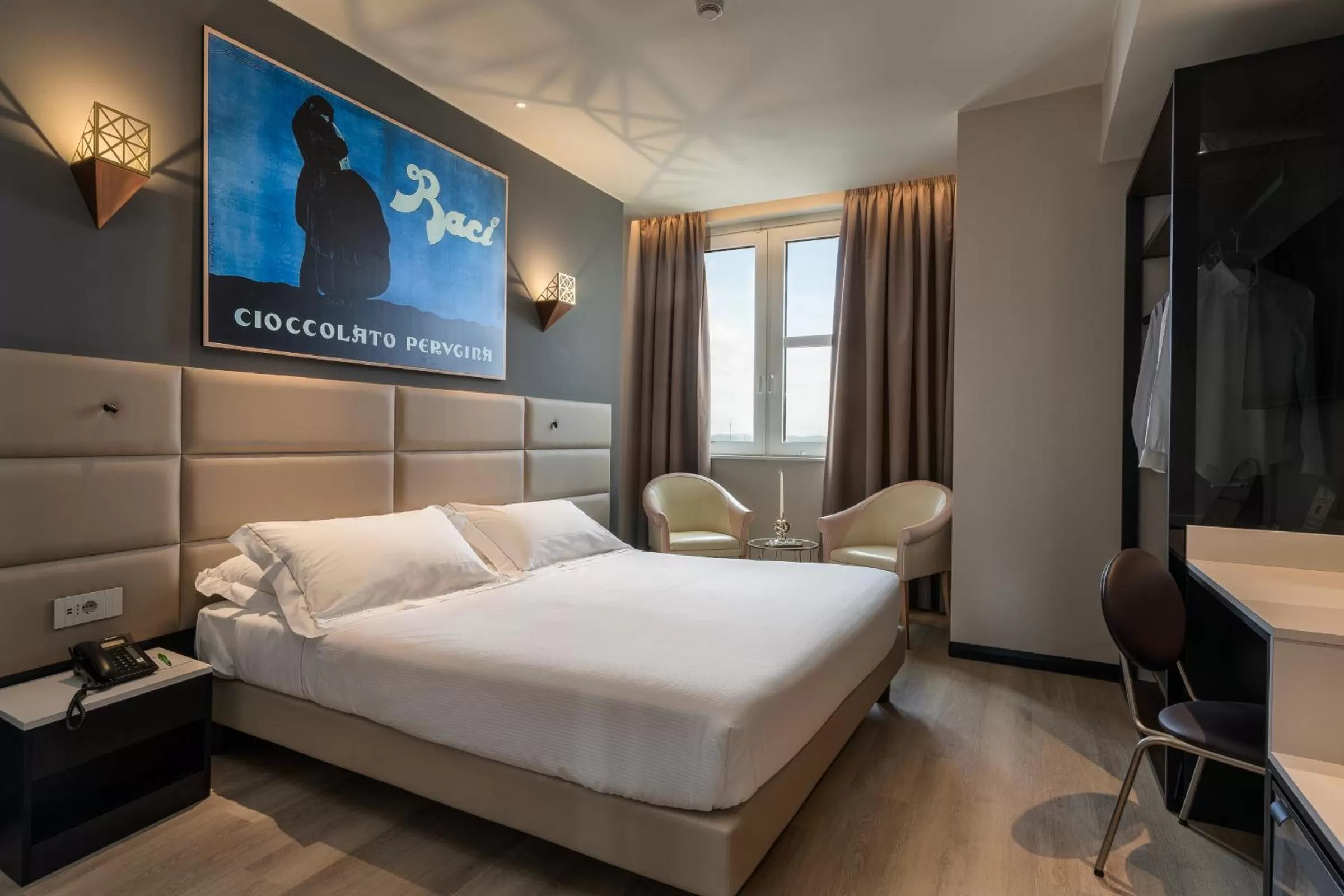 Bedroom, Bed in Sangallo Palace