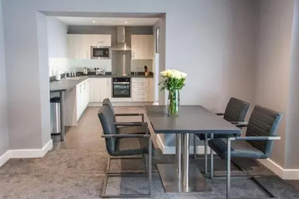 Dining Area in Dream Apartments Quayside