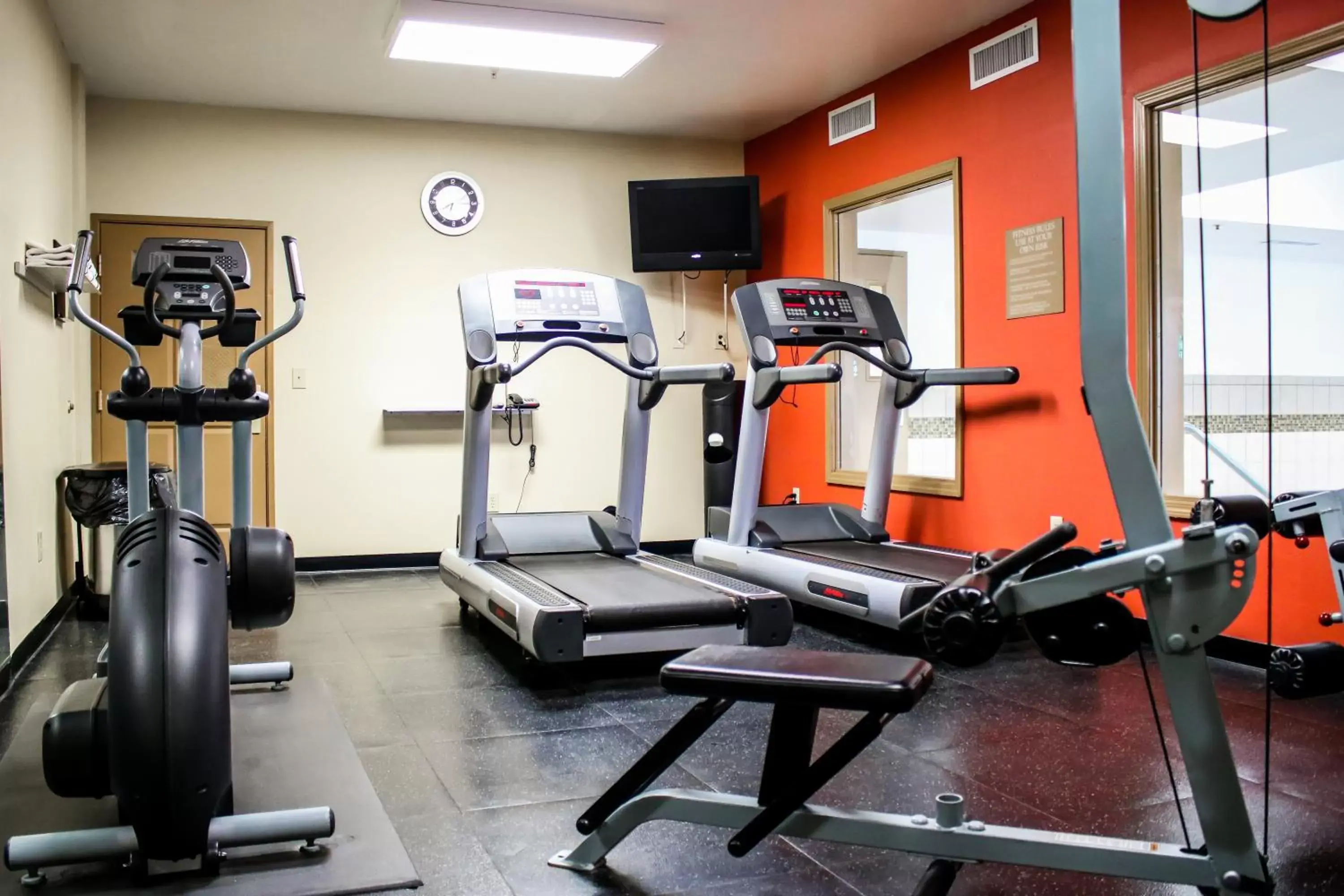 Fitness centre/facilities, Fitness Center/Facilities in Country Inn & Suites by Radisson, Richmond West at I-64, VA