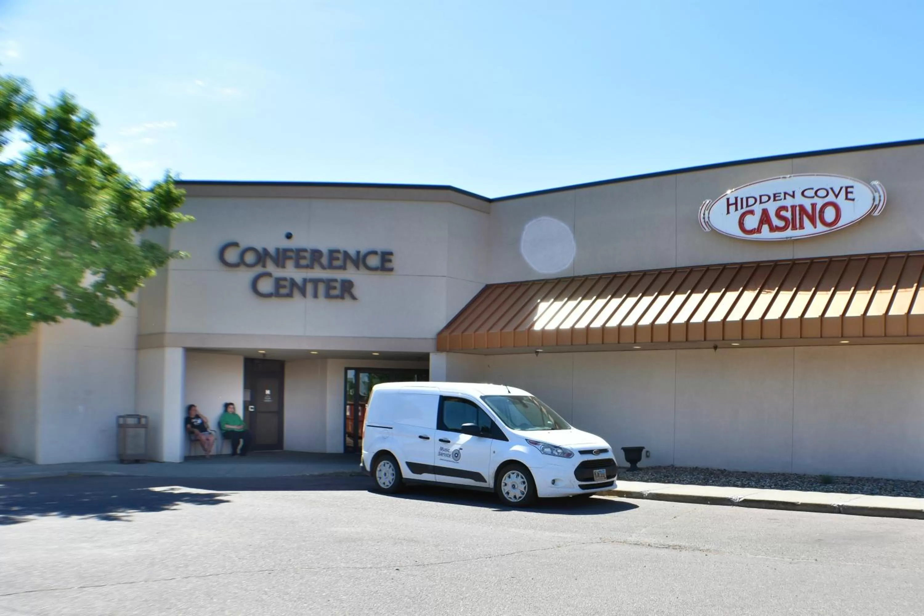 Casino in Ramada by Wyndham Sioux Falls Airport - Waterpark Resort & Event Center