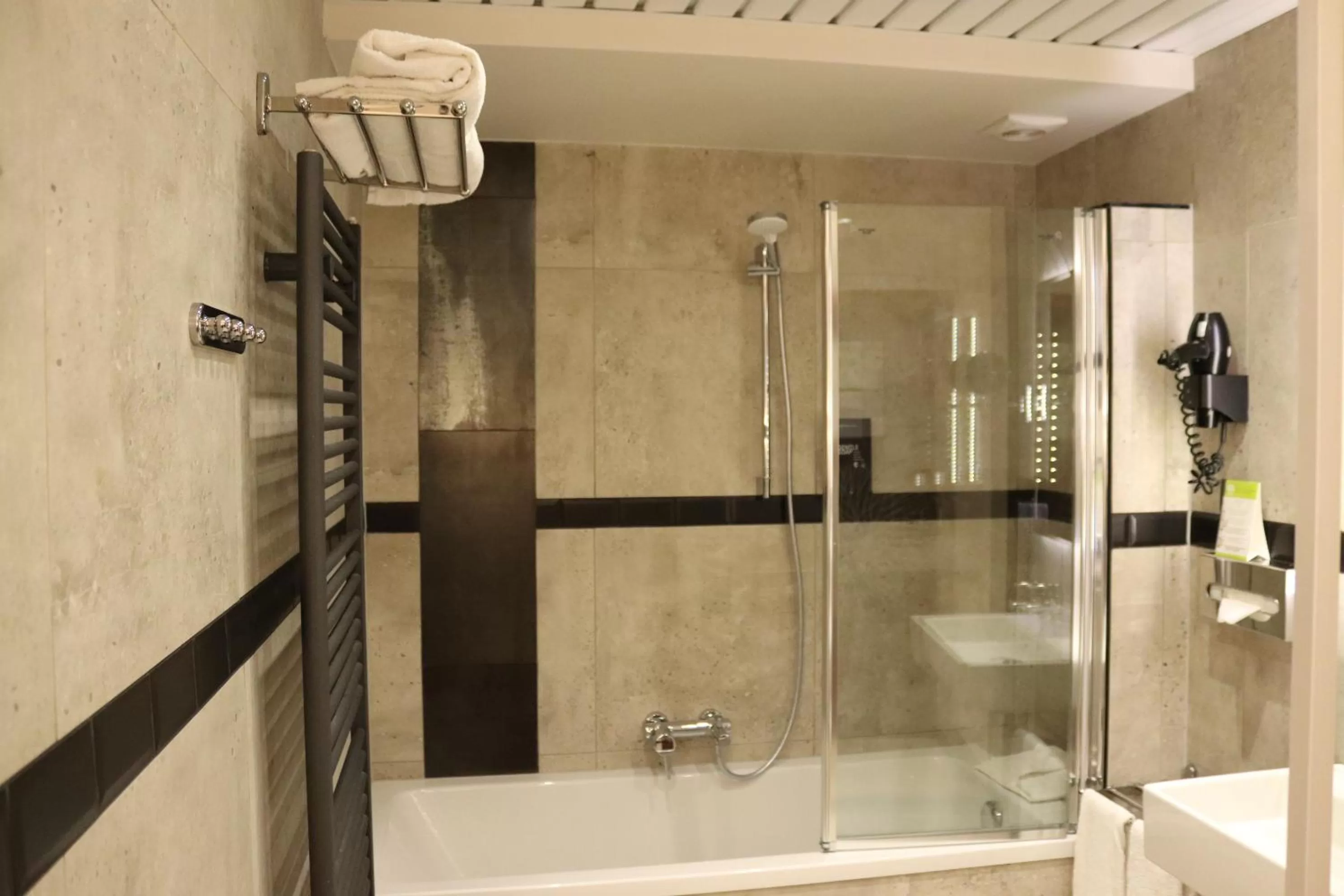 Bathroom in Hotel Floris Arlequin Grand-Place