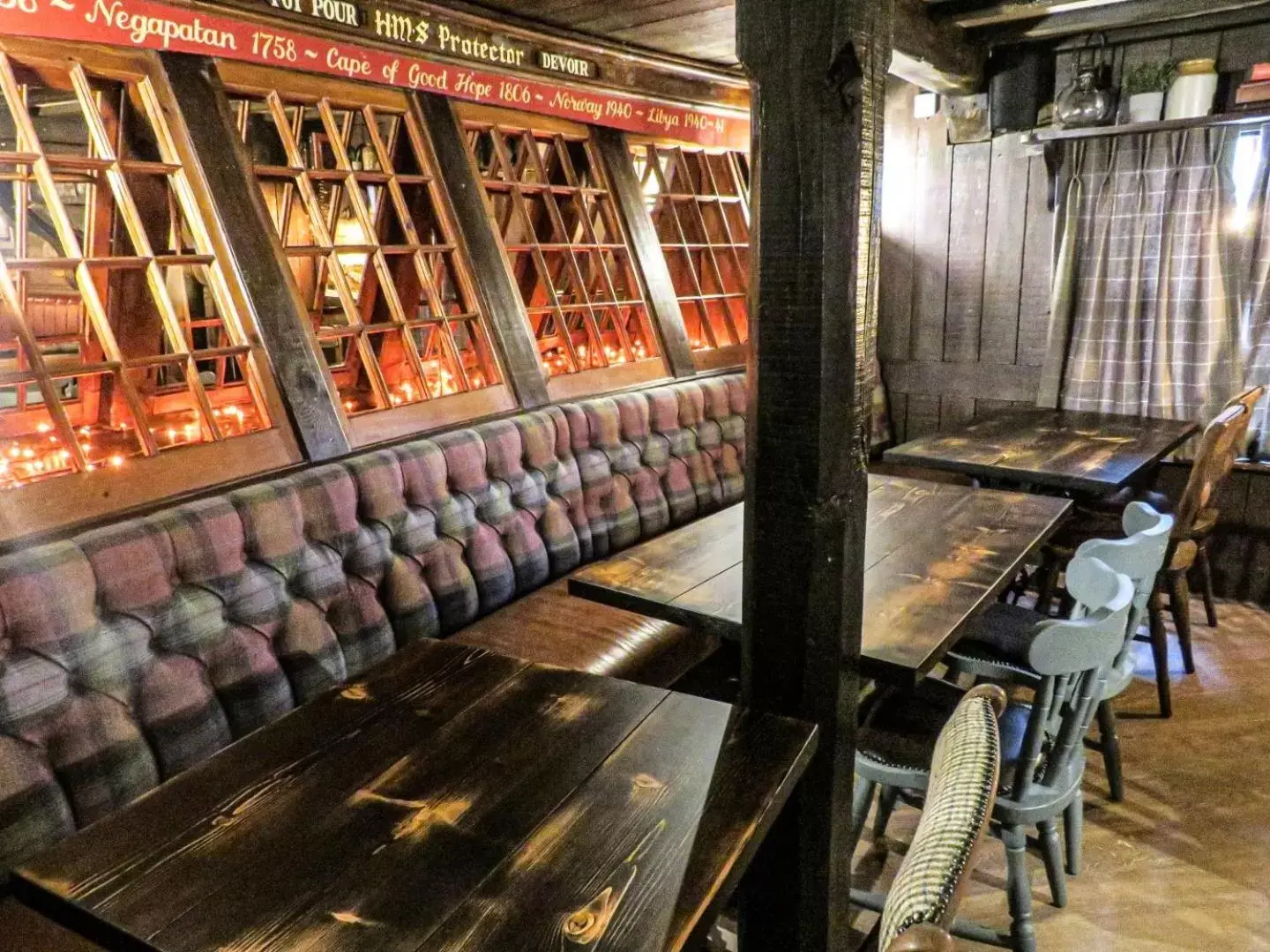 Dining area in The Spice Ship