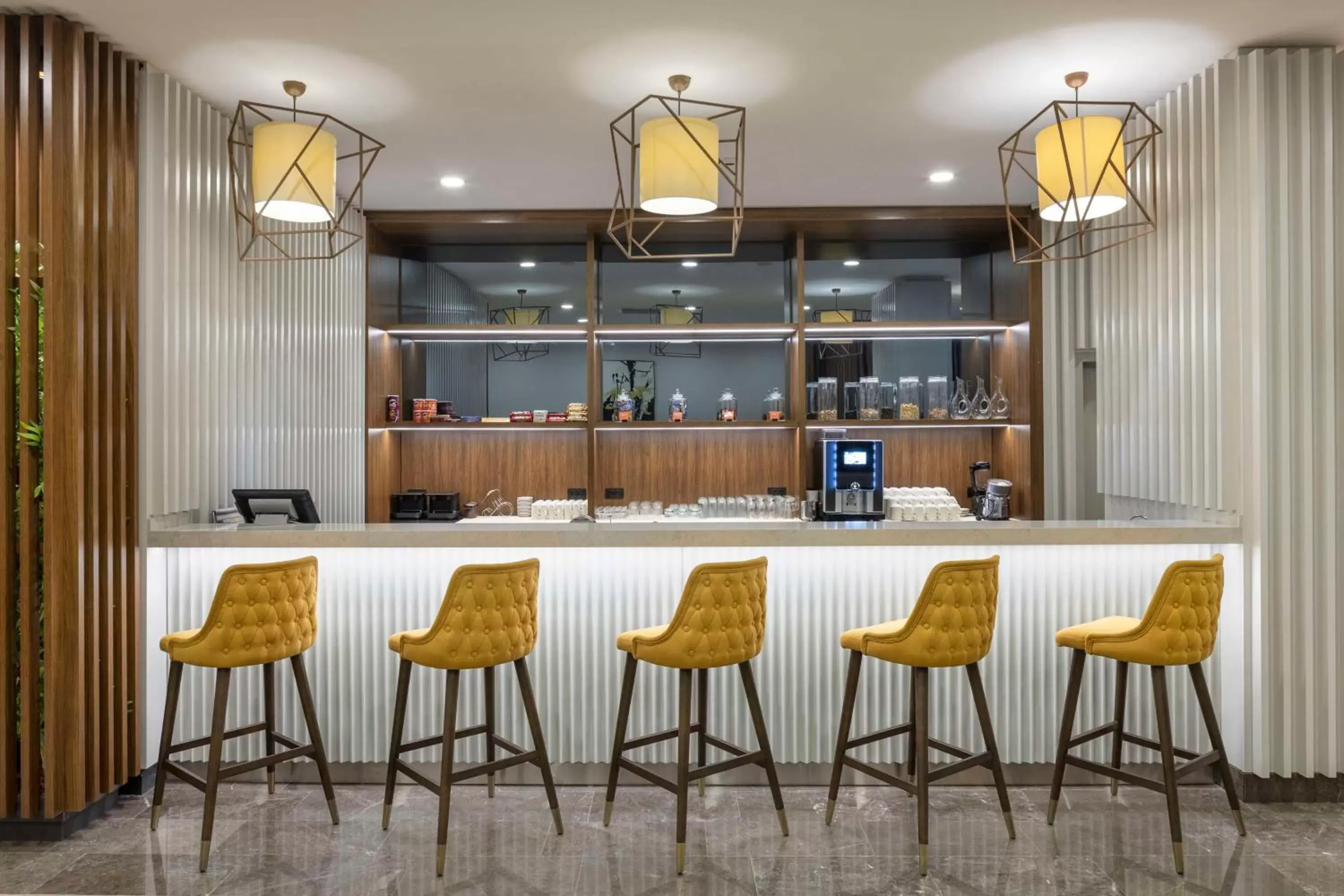 Lounge or bar, Lounge/Bar in Hampton By Hilton Istanbul Airport, Arnavutkoy