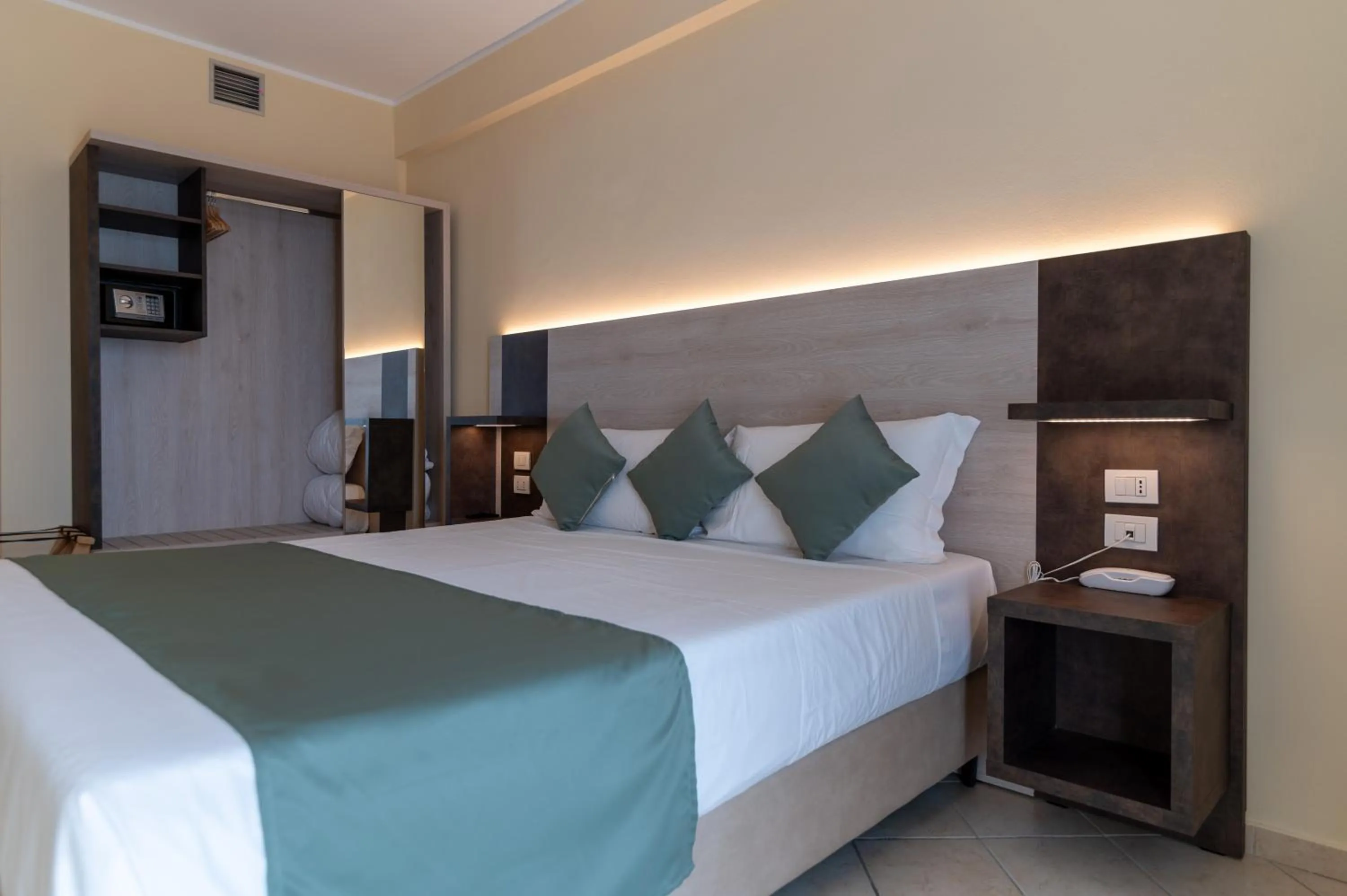 Superior Double or Twin Room with Garden View in Villa Cesi Resort & Spa