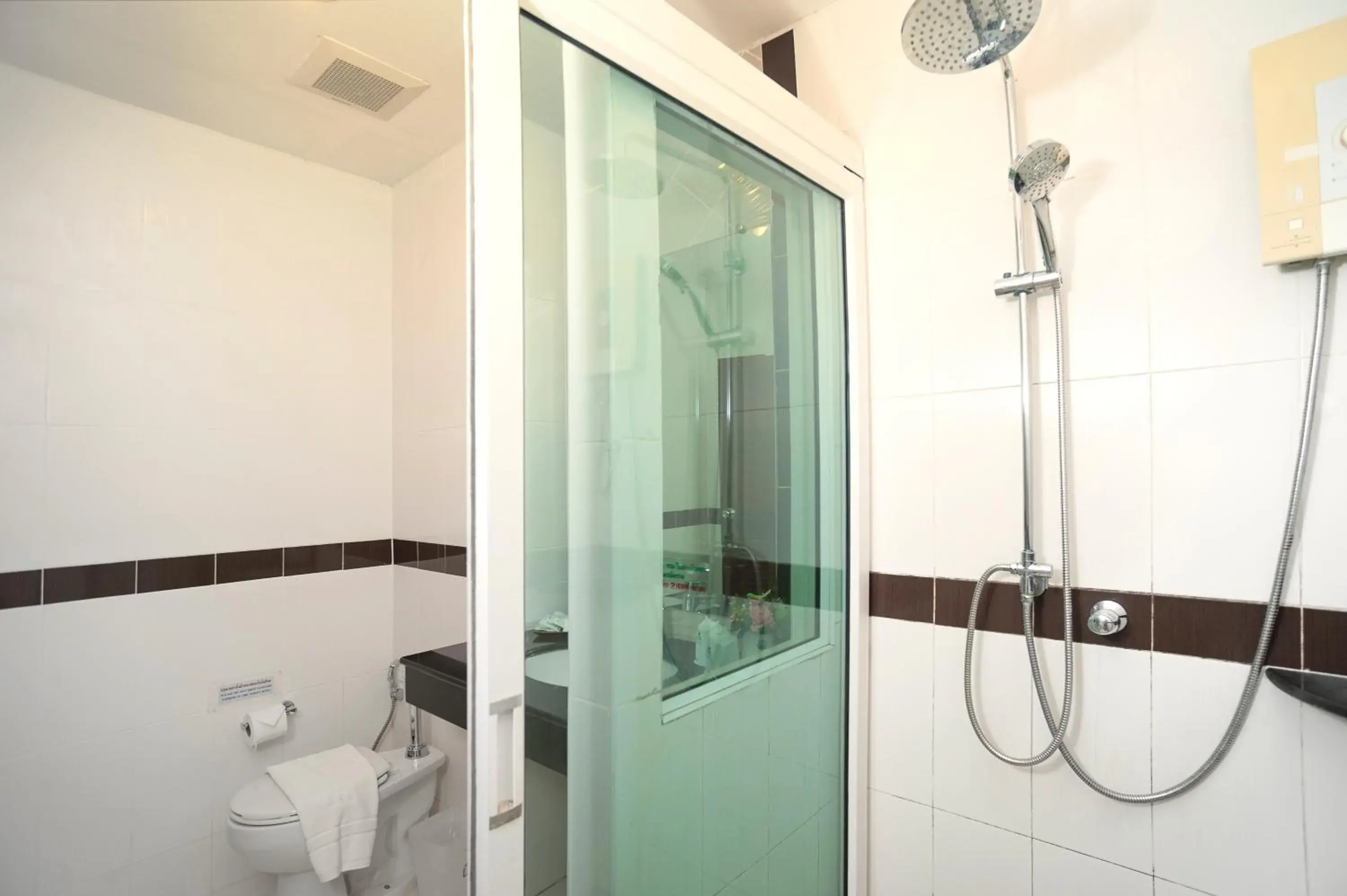 Bathroom in Chaolao Cabana Resort