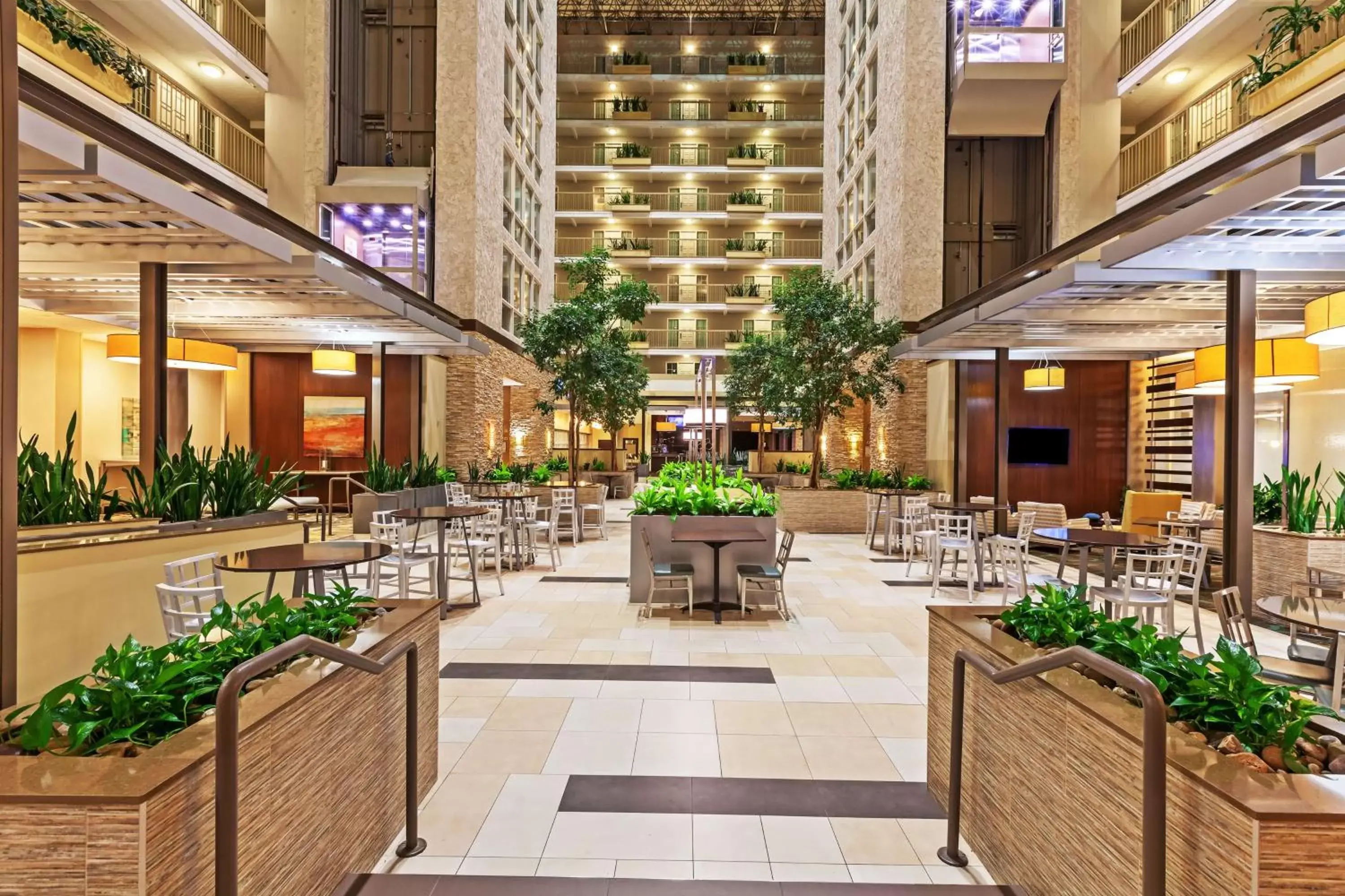 Lobby or reception in Embassy Suites by Hilton Dallas Market Center