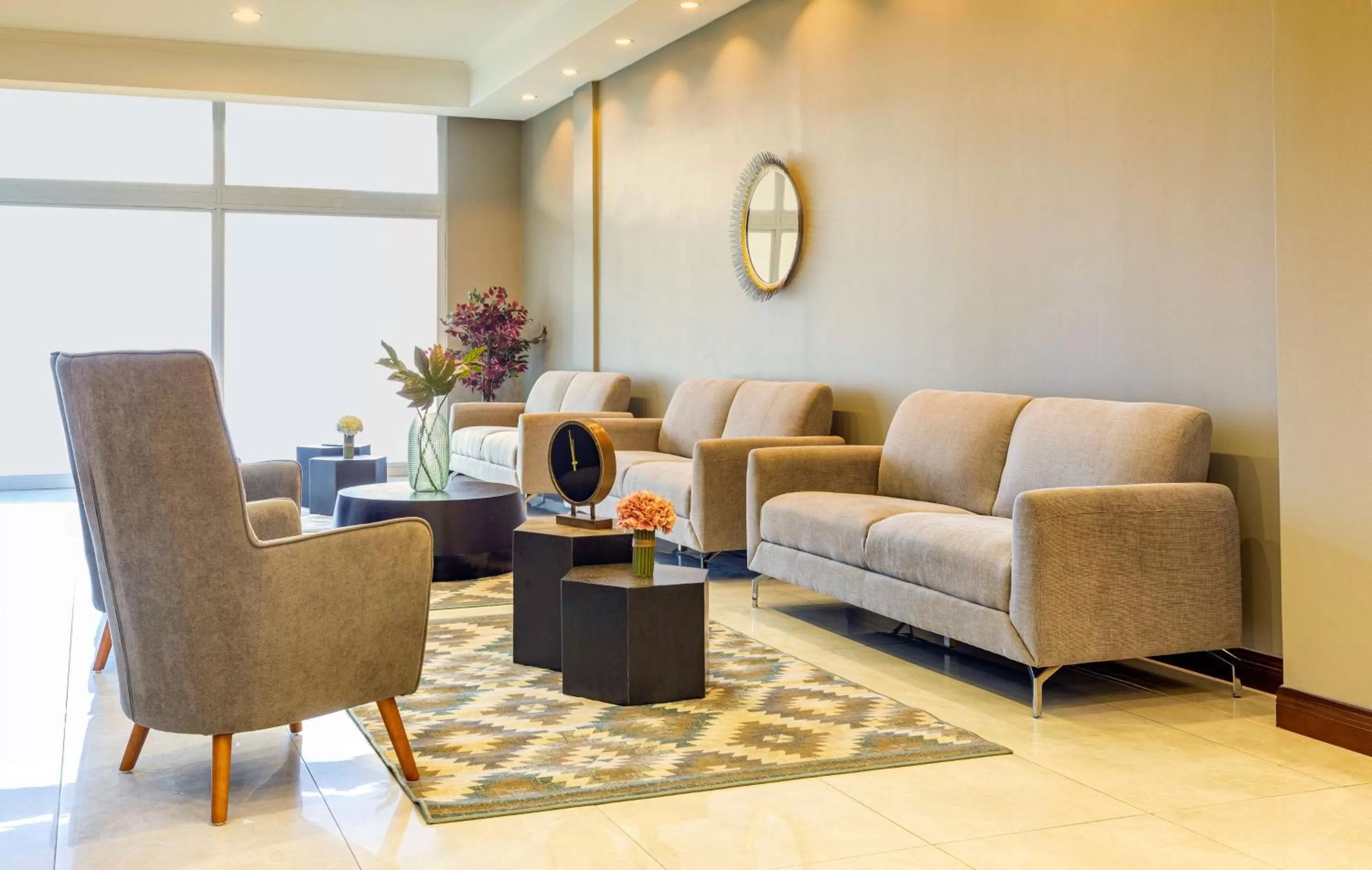 Lobby or reception in Nobile Hotel Estación Central