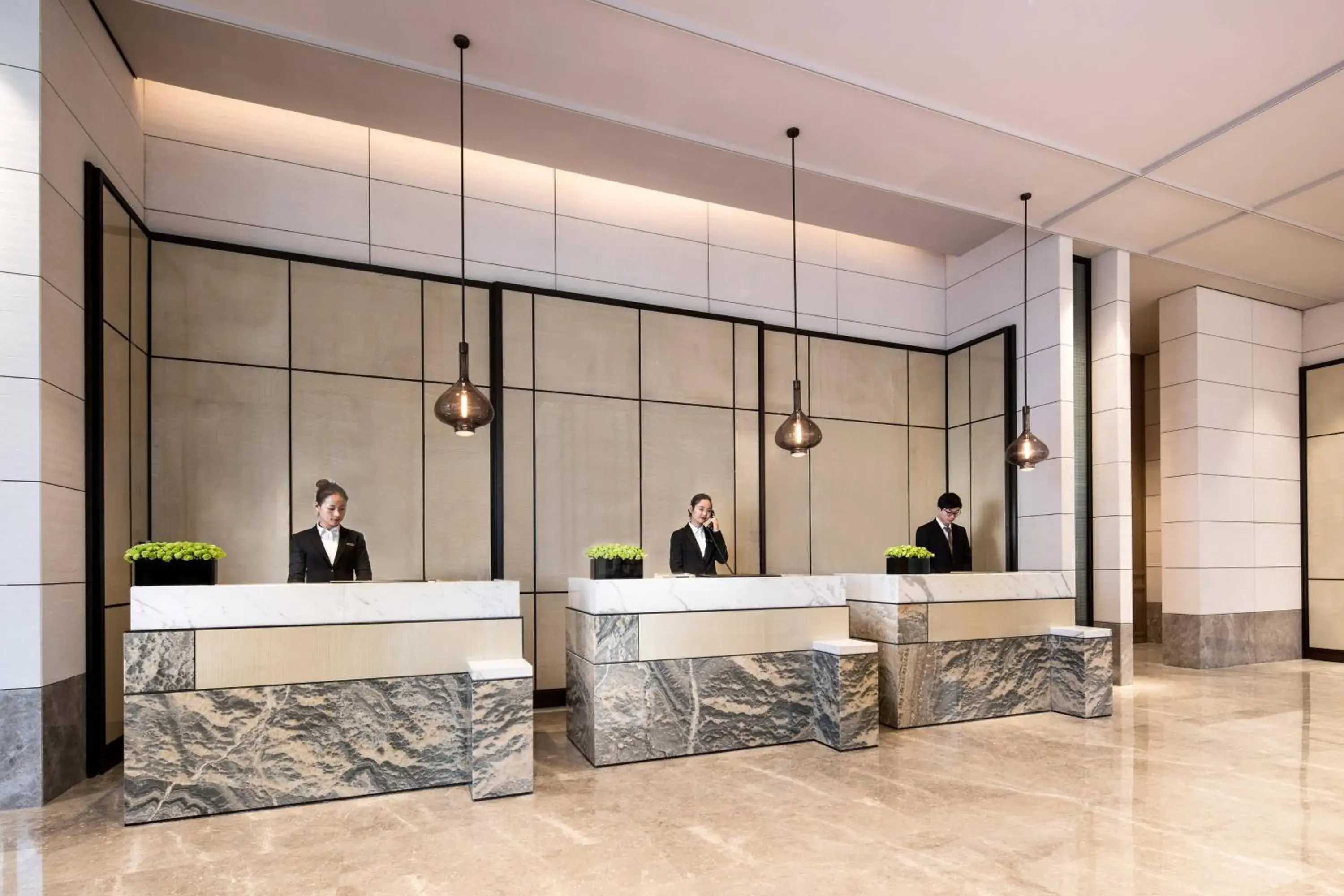 Lobby or reception, Lobby/Reception in Courtyard By Marriott Shanghai Hongqiao