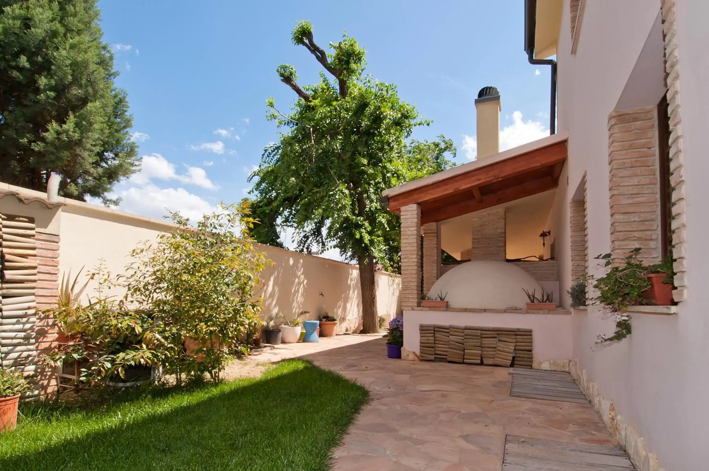 Garden, Property Building in Gentarrubia