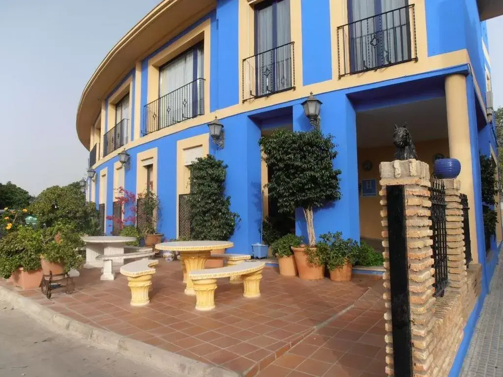 Property building in Hotel Caballo Negro