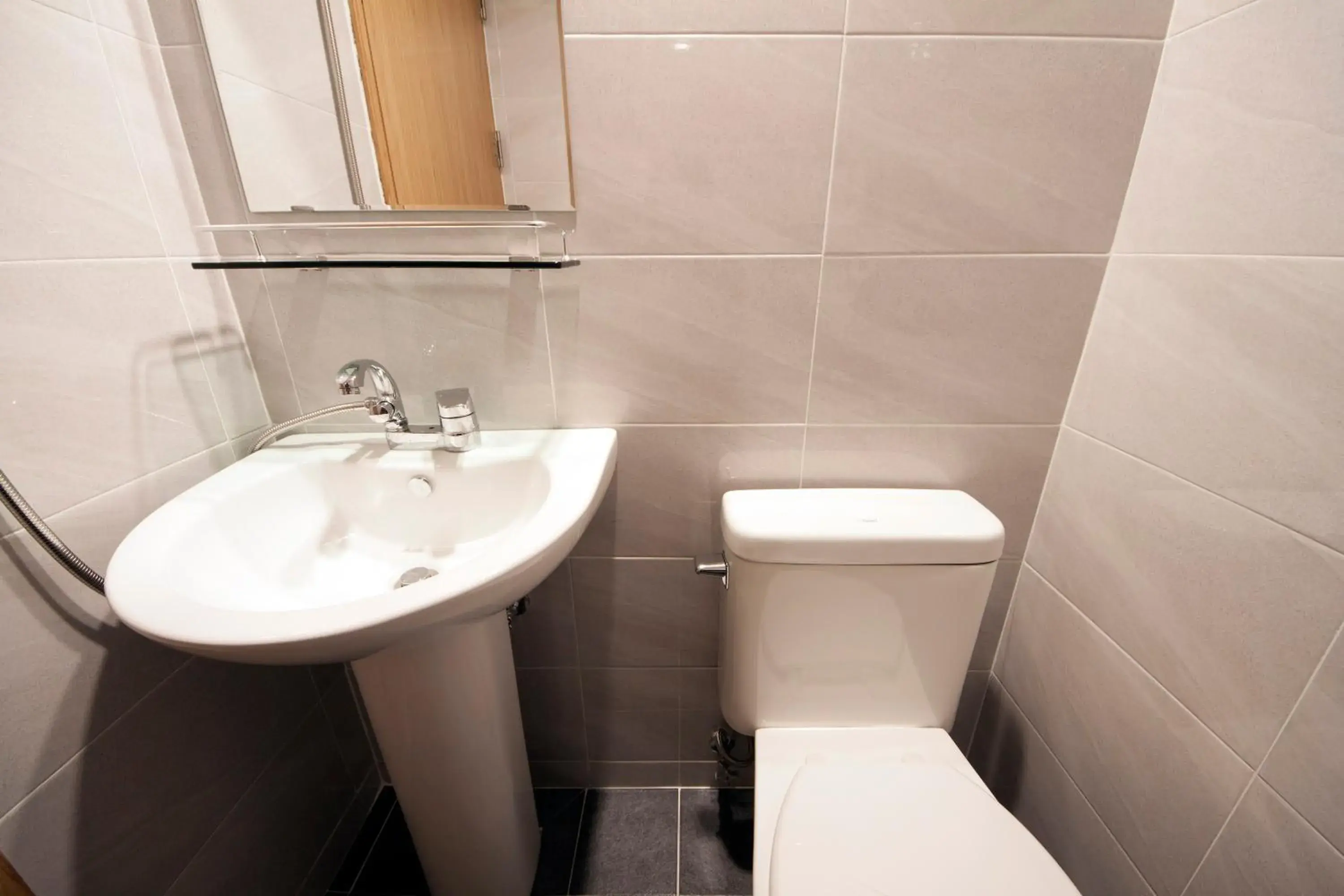 Toilet, Bathroom in MAMA Guesthouse Haeundae