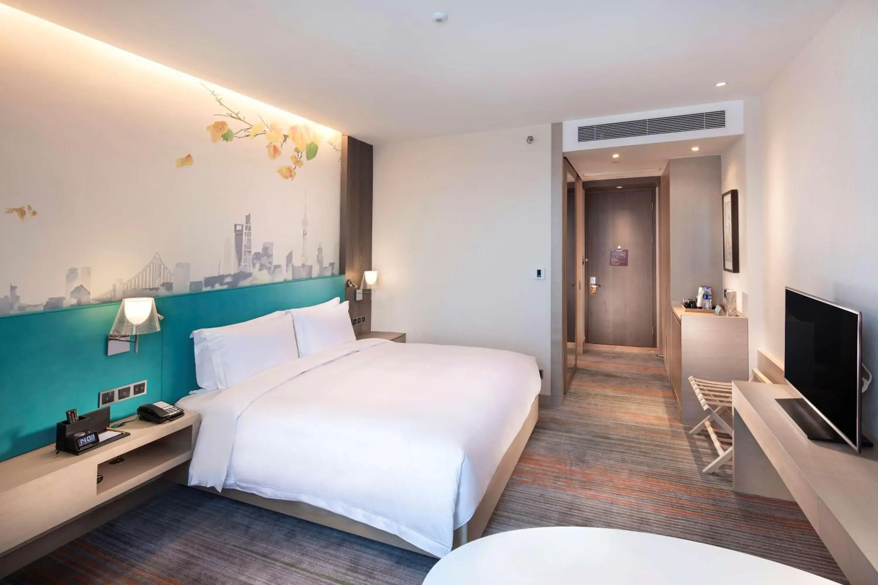 Bedroom in Hilton Garden Inn Shanghai Hongqiao