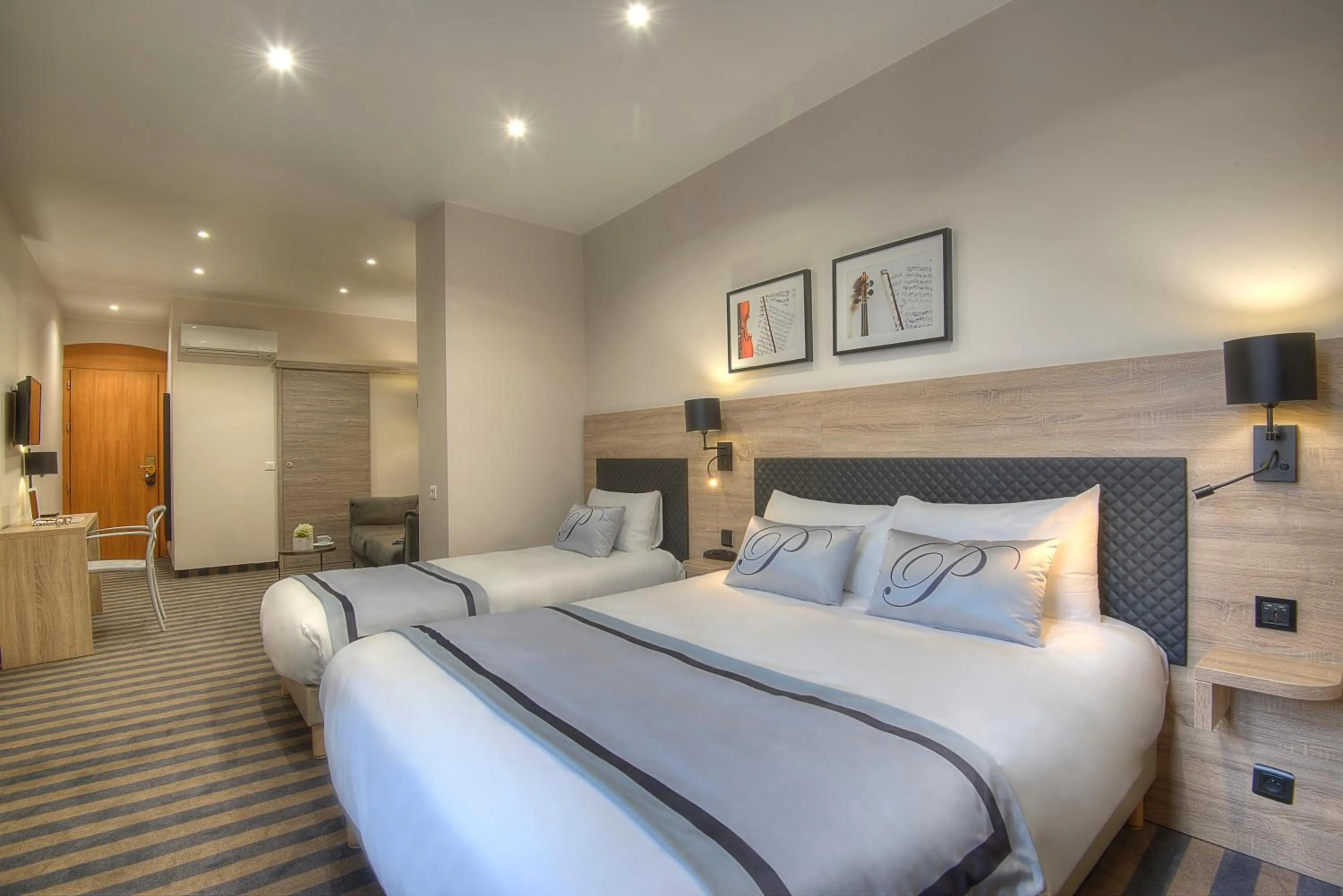 Bedroom, Bed in Hotel Paganini