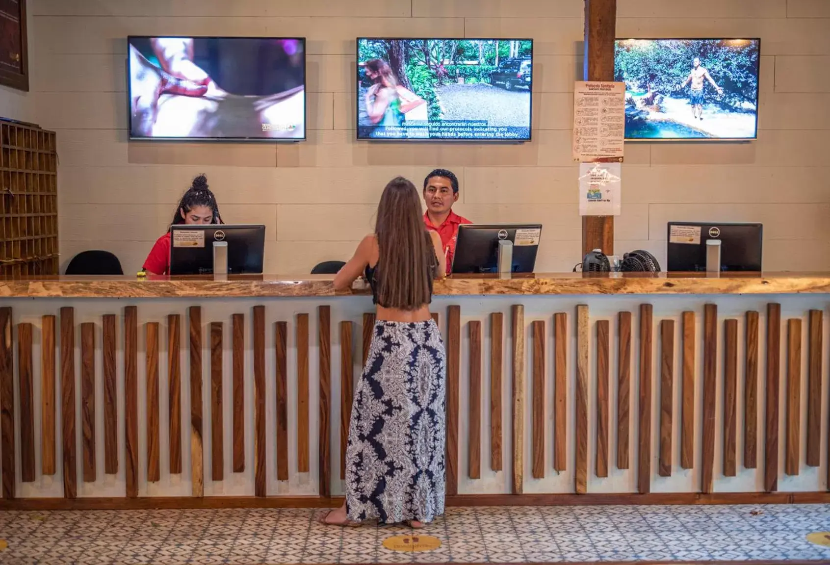 Lobby or reception in Hacienda Guachipelin Volcano Ranch Hotel & Hot Springs