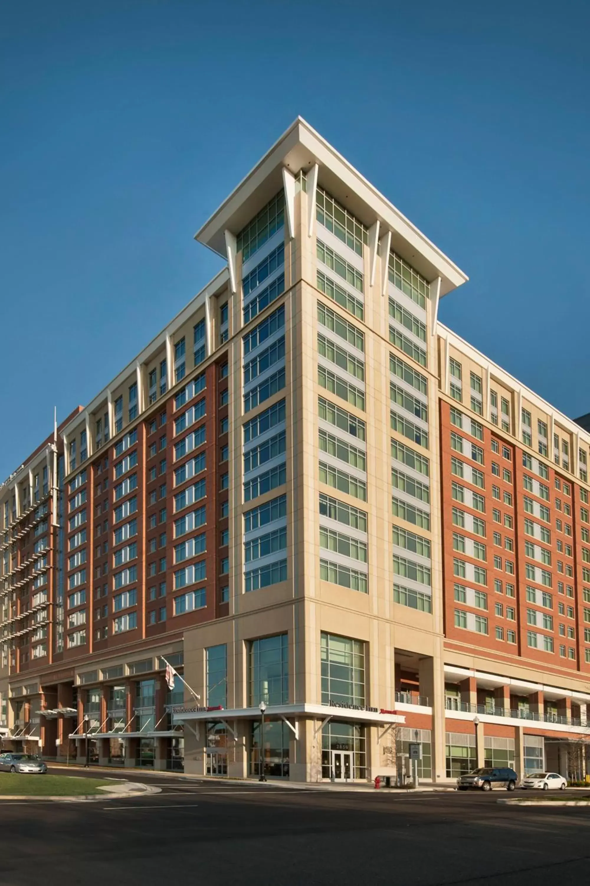 Property Building in Residence Inn Arlington Capital View