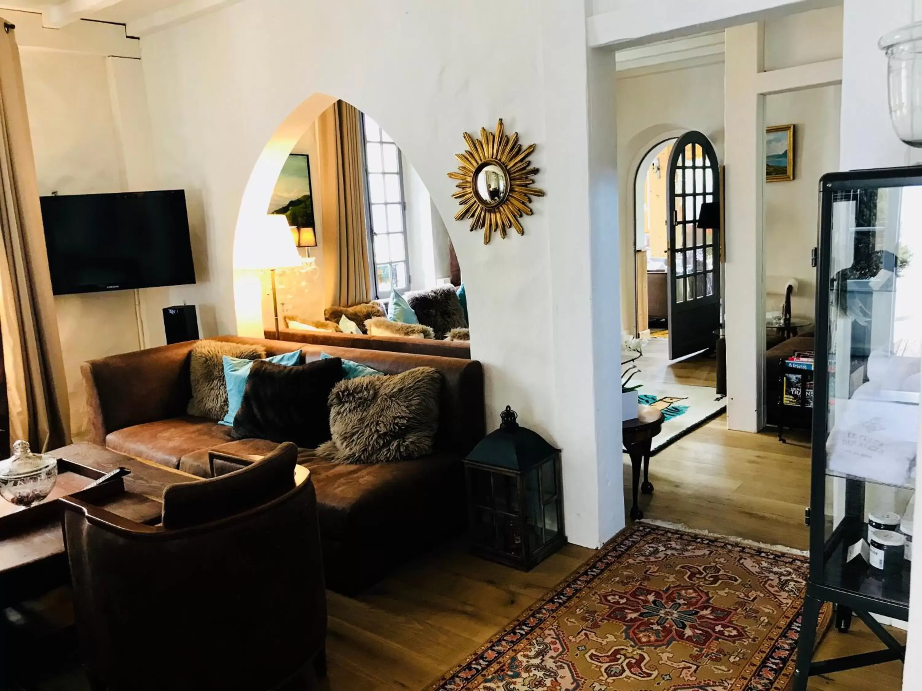 Living room, Seating Area in Coeur des Neiges