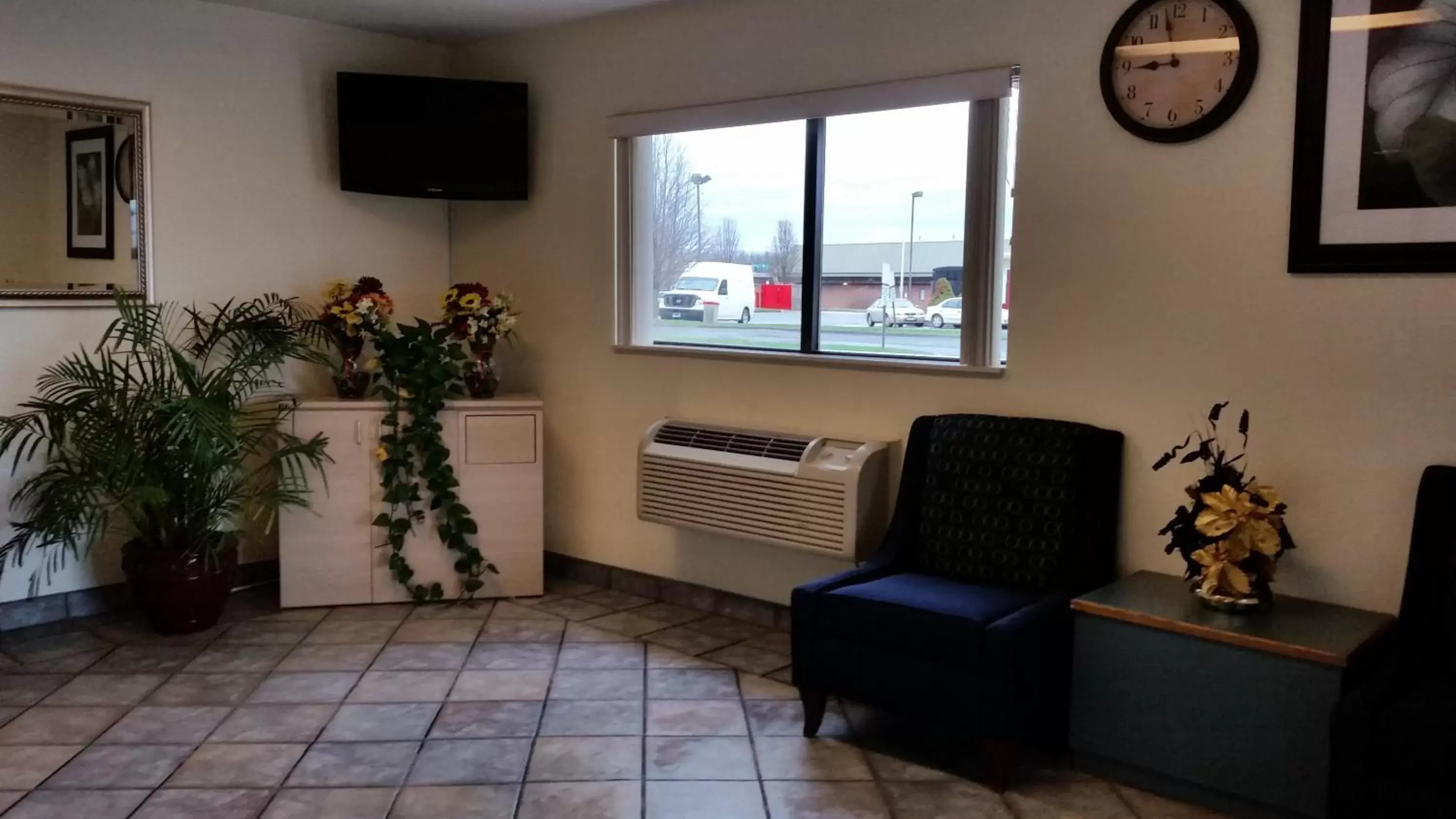 Lobby or reception, Seating Area in Travel Inn Motel
