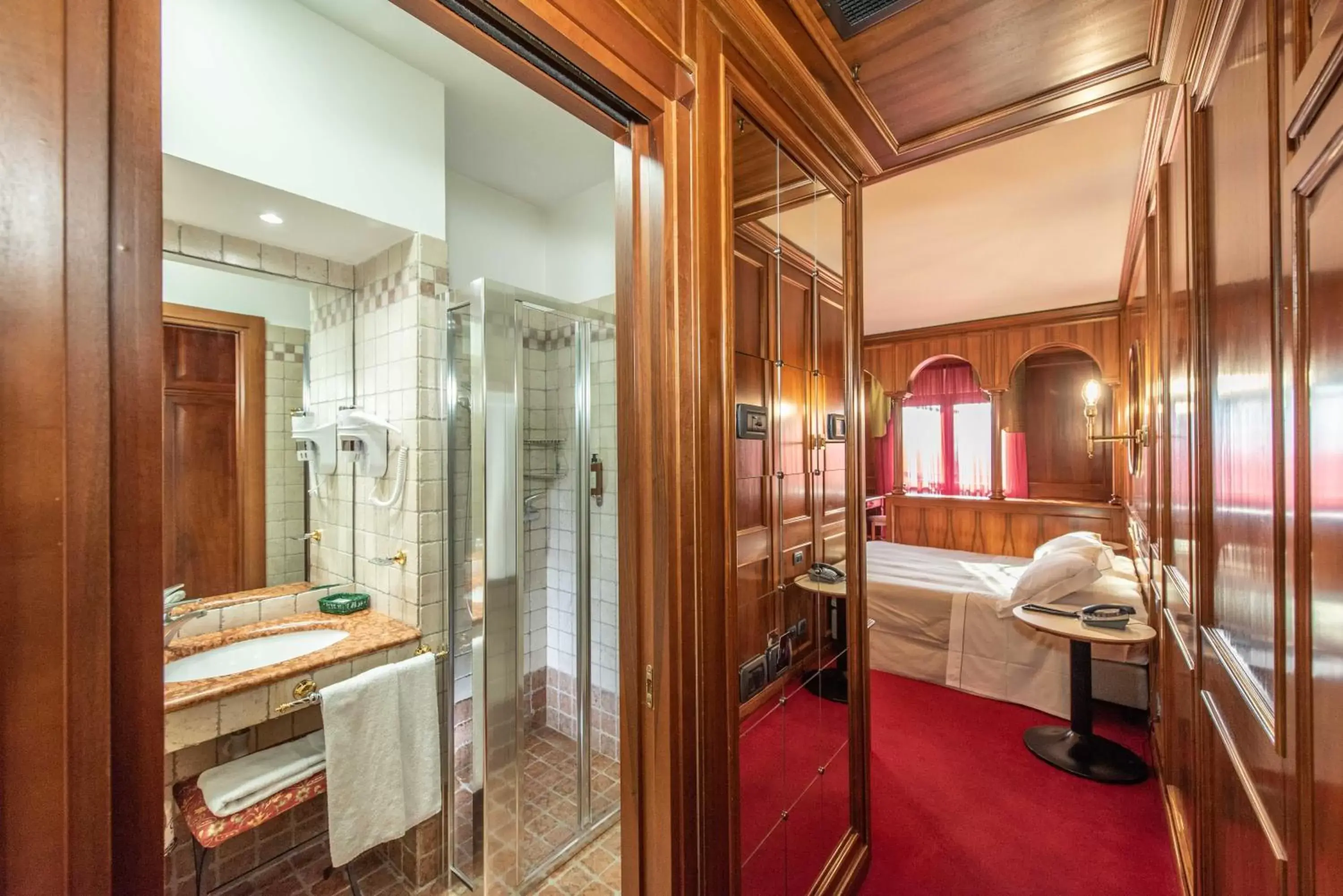 Bedroom, Bathroom in Relais Du Foyer