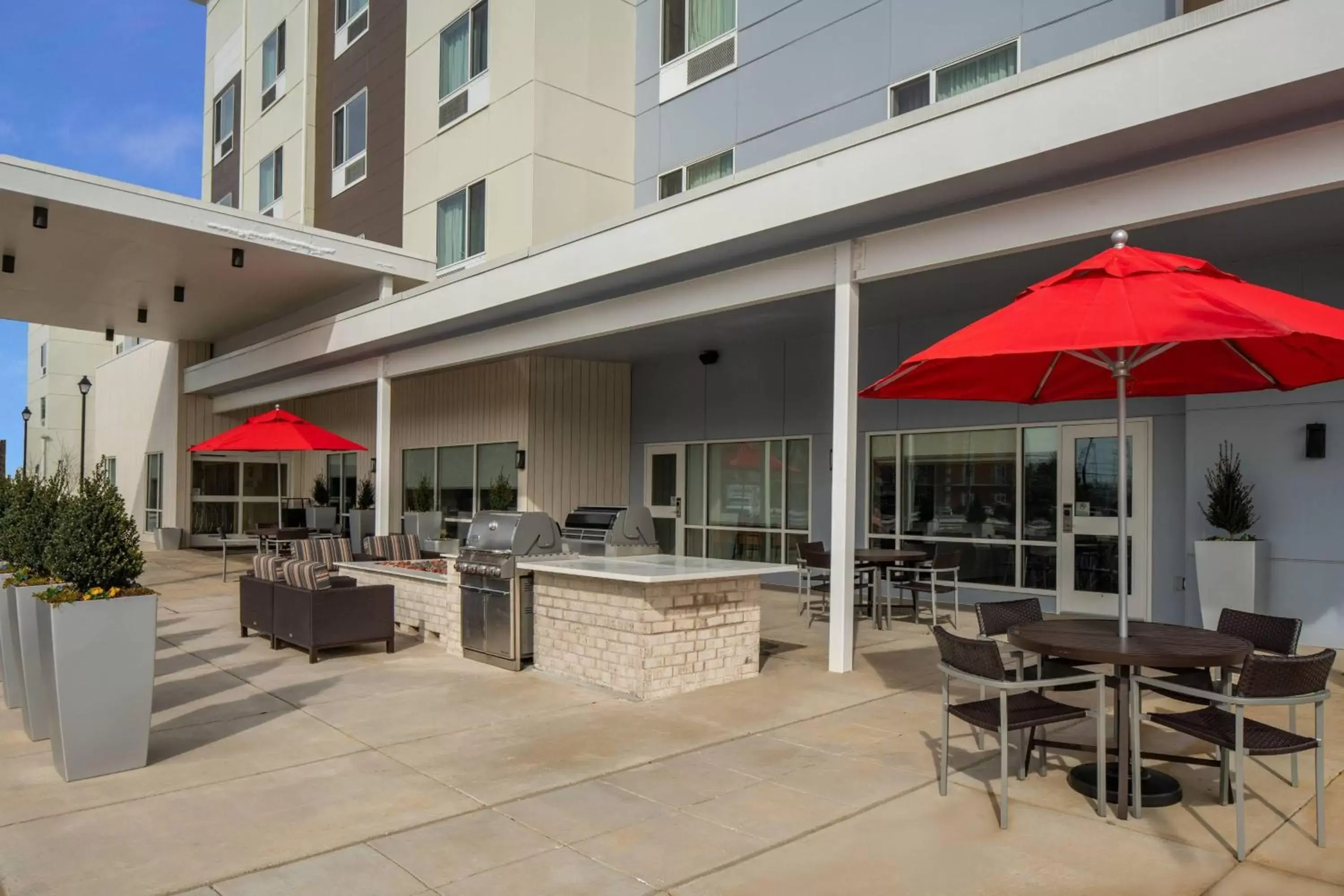 Restaurant/places to eat, Patio/Outdoor Area in TownePlace by Marriott Suites Clarksville