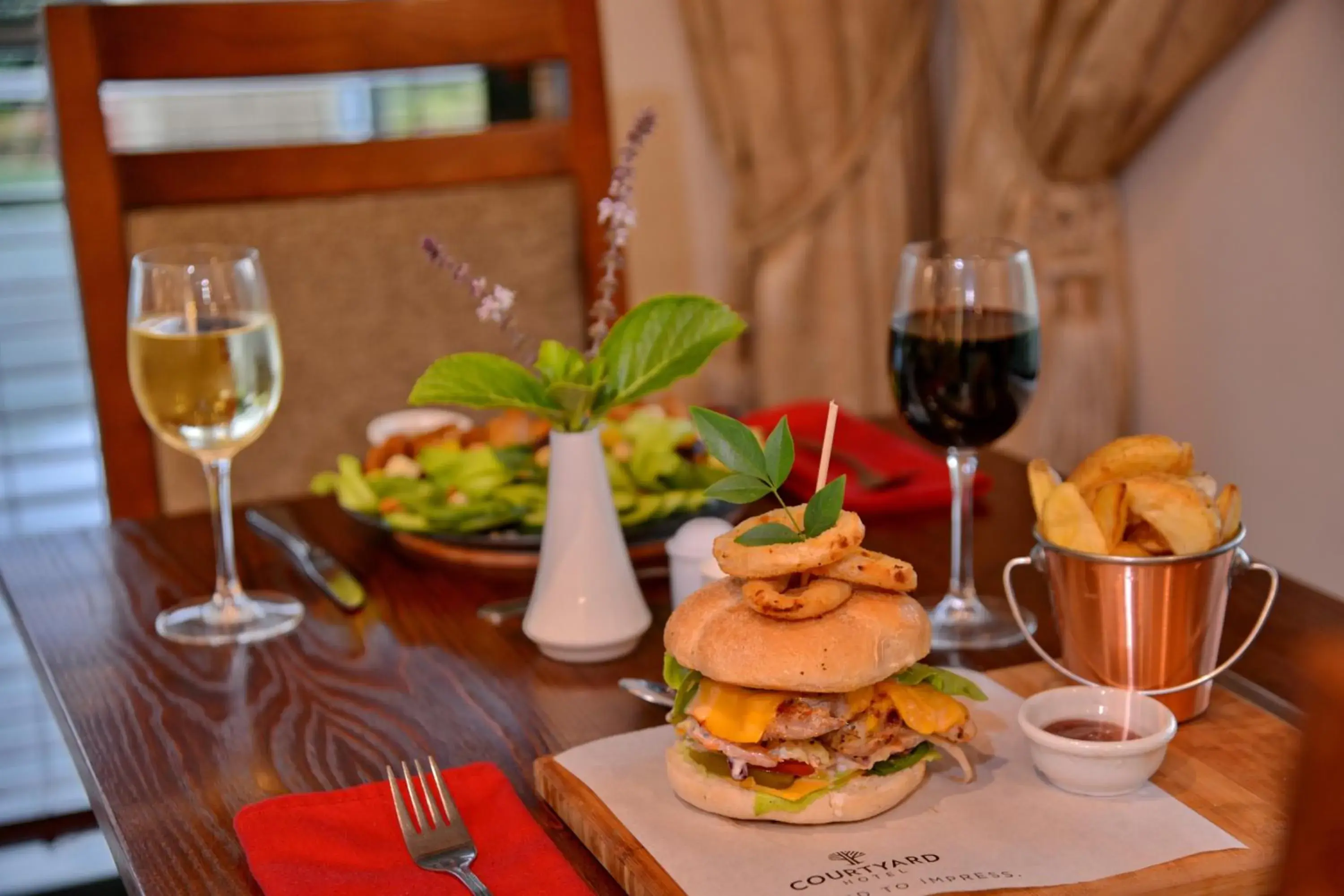 Food and drinks in City Lodge Hotel Eastgate Food and drinks in City Lodge Hotel Eastgate