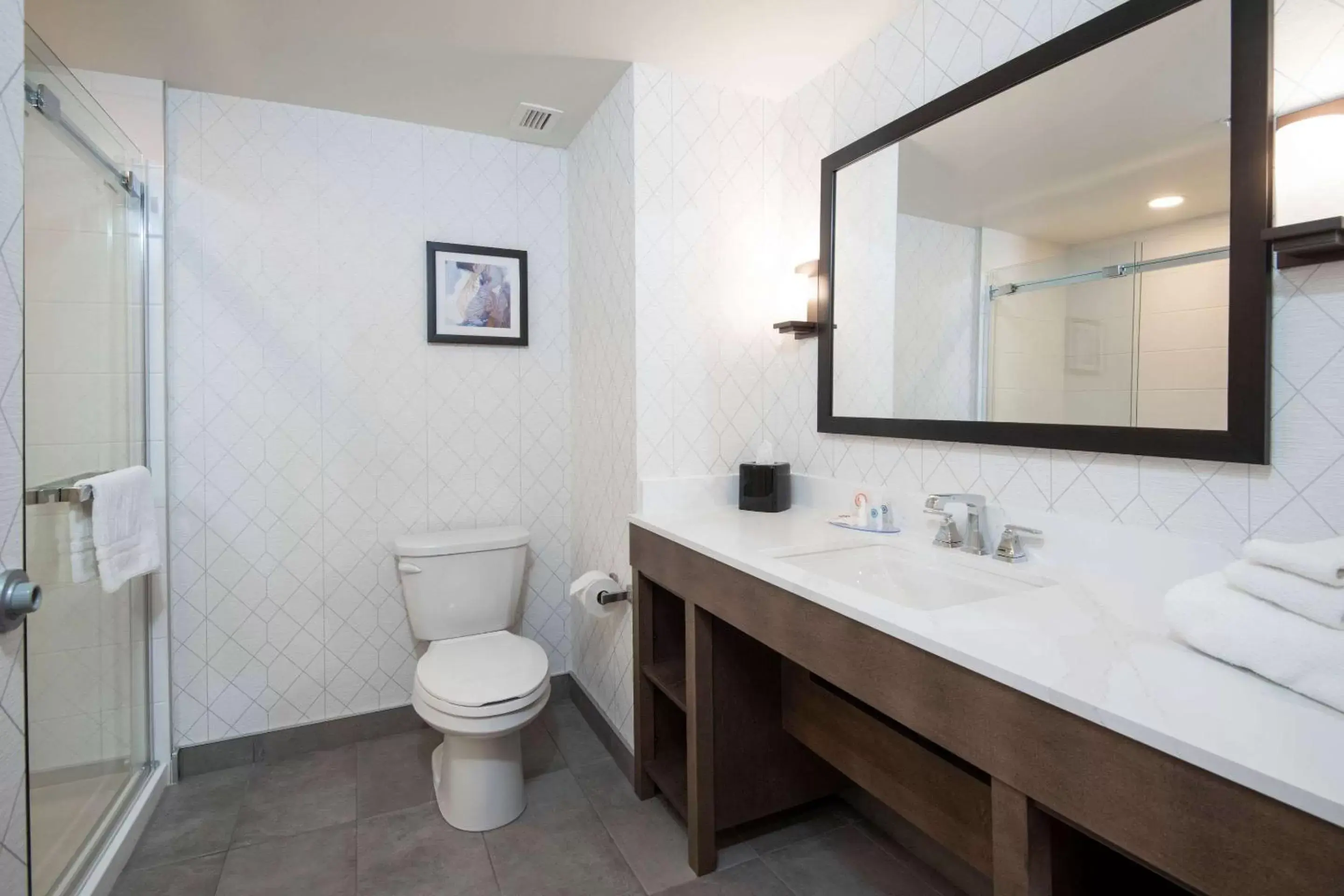 Photo of the whole room in Comfort Inn & Suites Photo of the whole room in Comfort Inn & Suites