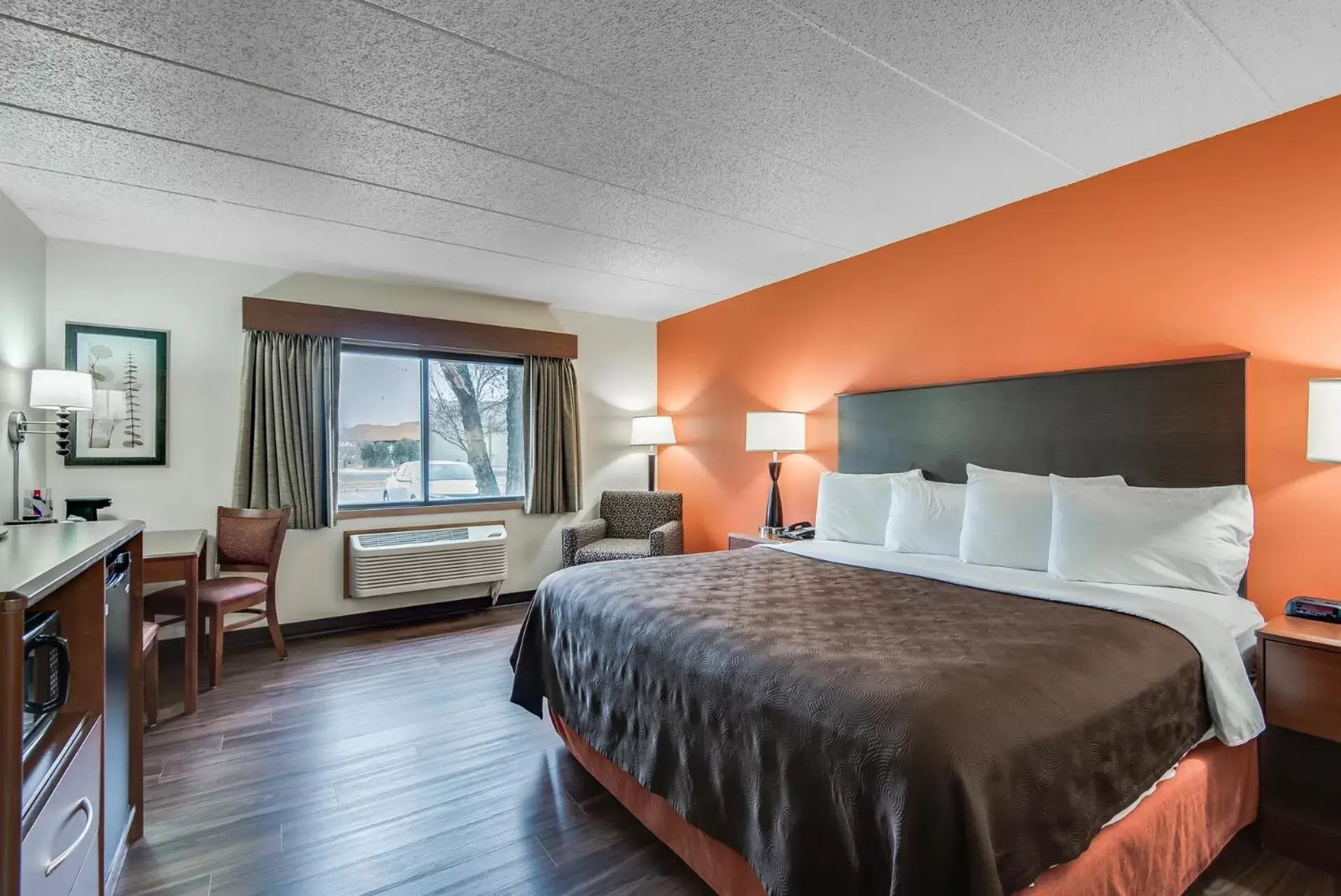 Bed in AmericInn by Wyndham Coon Rapids Bed in AmericInn by Wyndham Coon Rapids