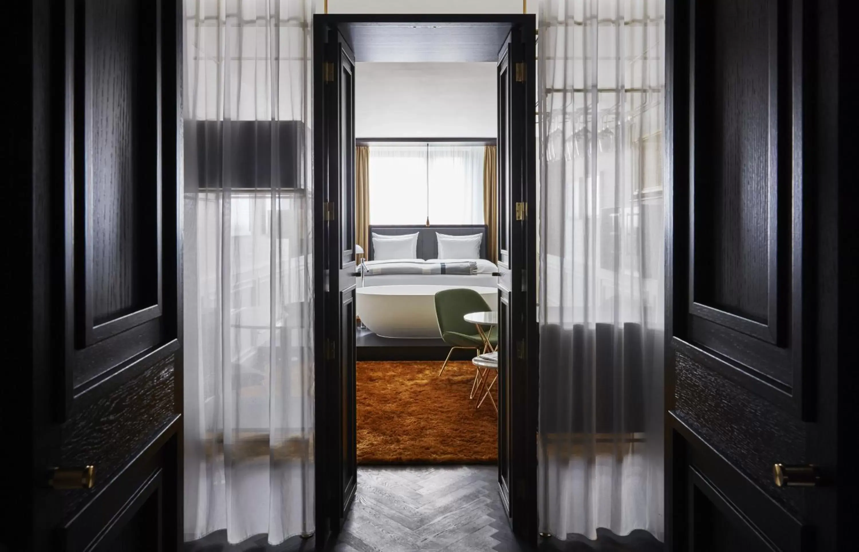 Bedroom, Bed in Roomers Munich, Autograph Collection Bedroom, Bed in Roomers Munich, Autograph Collection