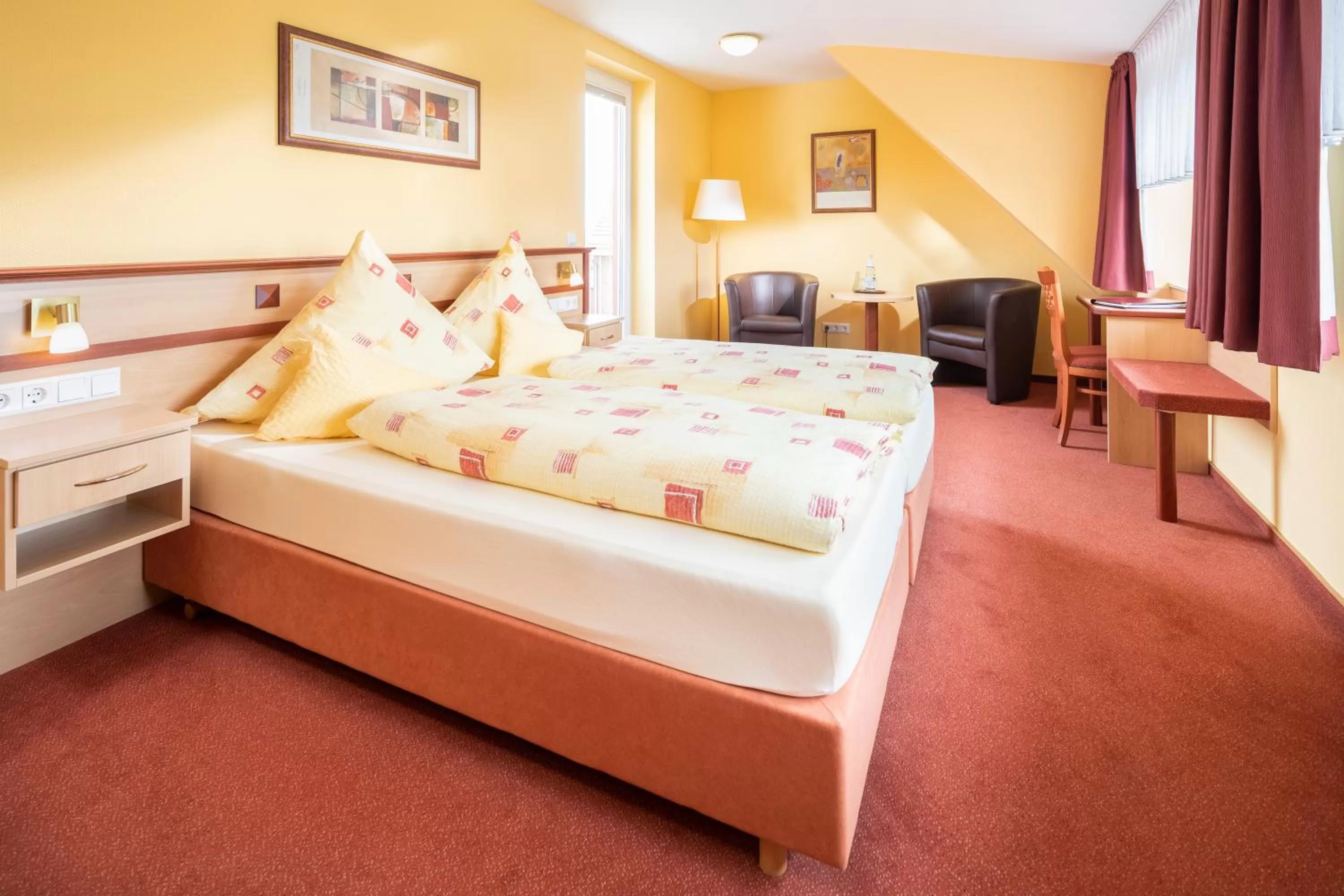 Photo of the whole room, Bed in Hotel Atlantis