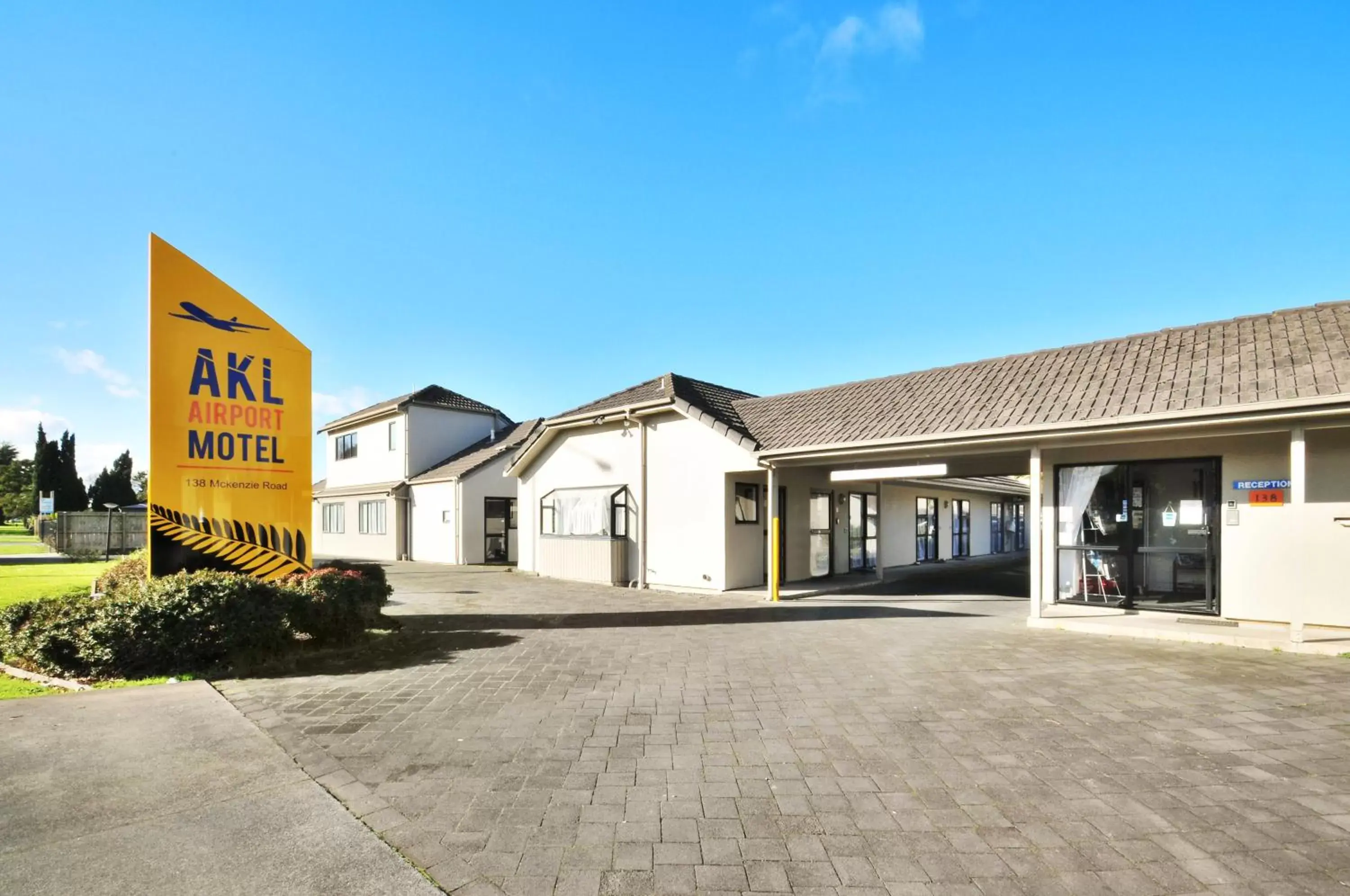 Facade/entrance, Property Building in Auckland Airport Motel