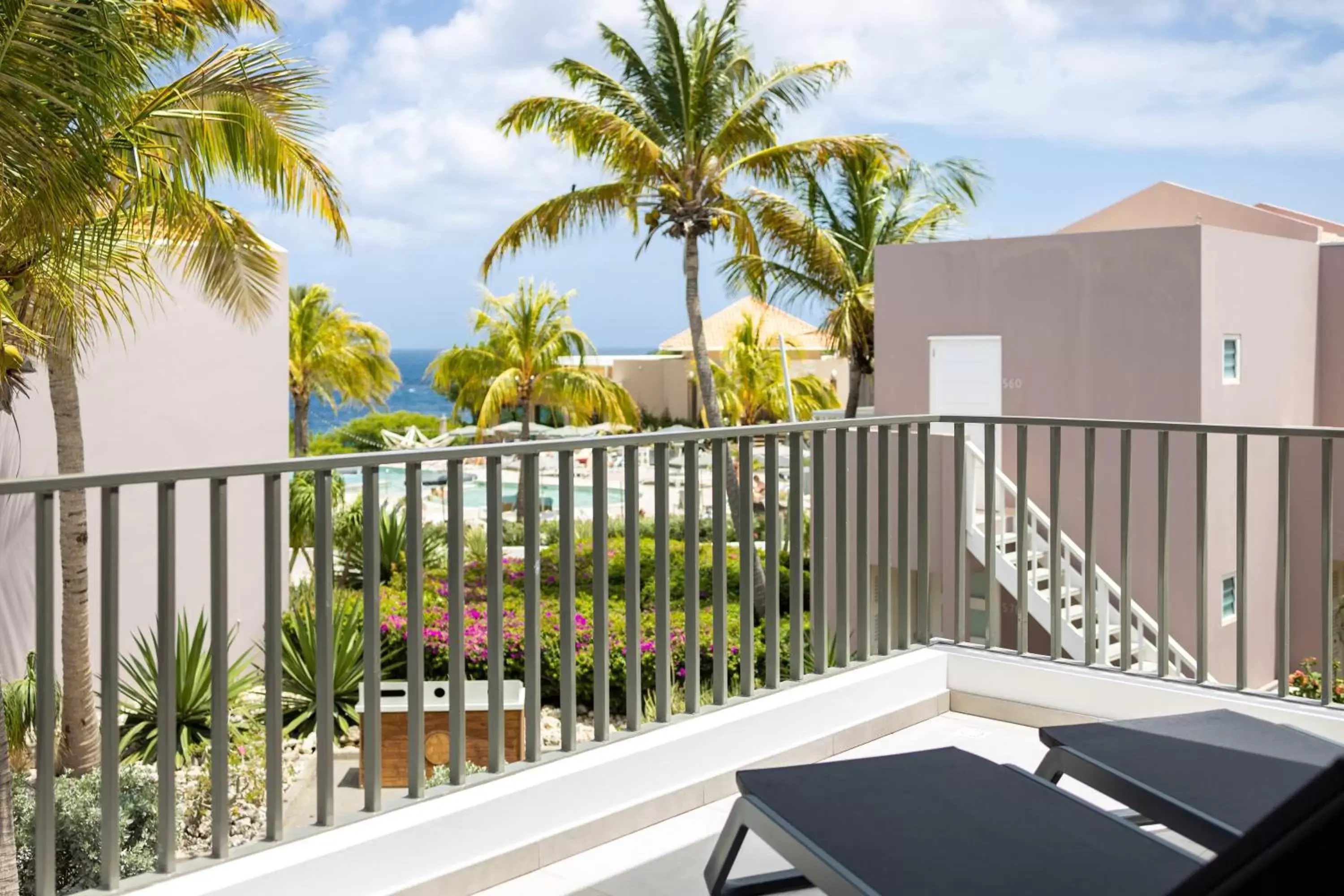 Balcony/Terrace in Coral Estate Luxury Resort