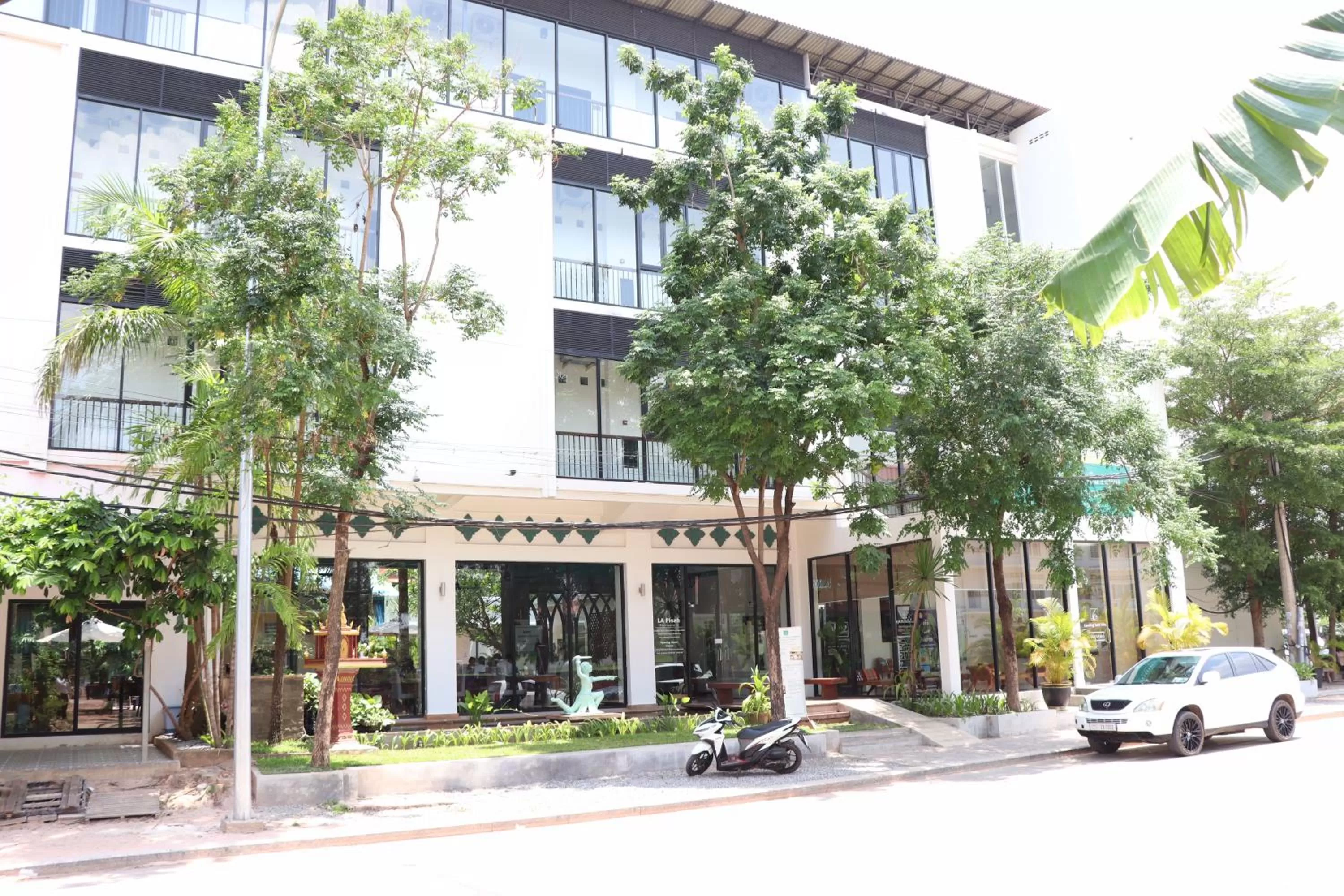 Property building in Landing Gold by Amatak