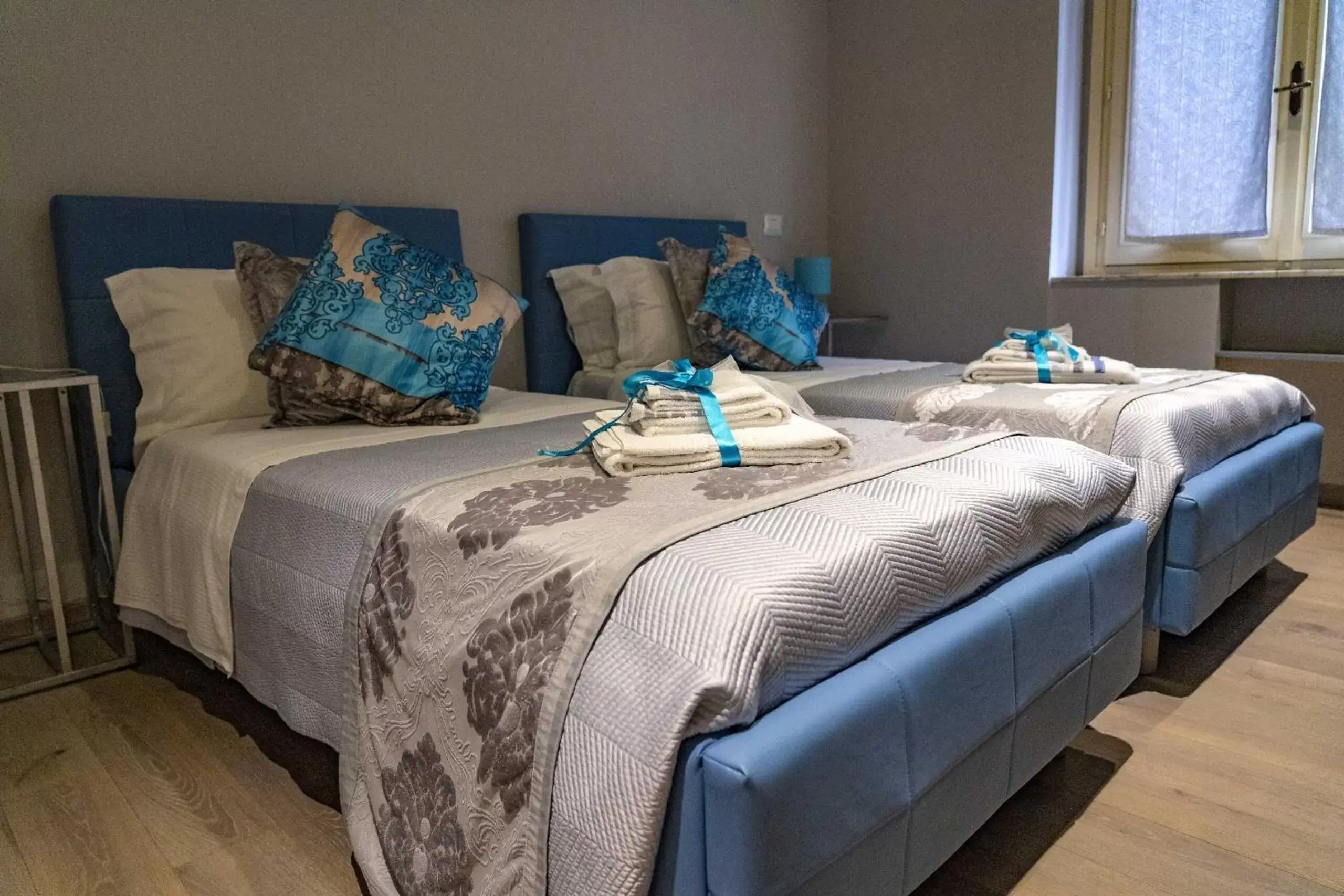 Twin Room in Villa Cantoni Twin Room in Villa Cantoni